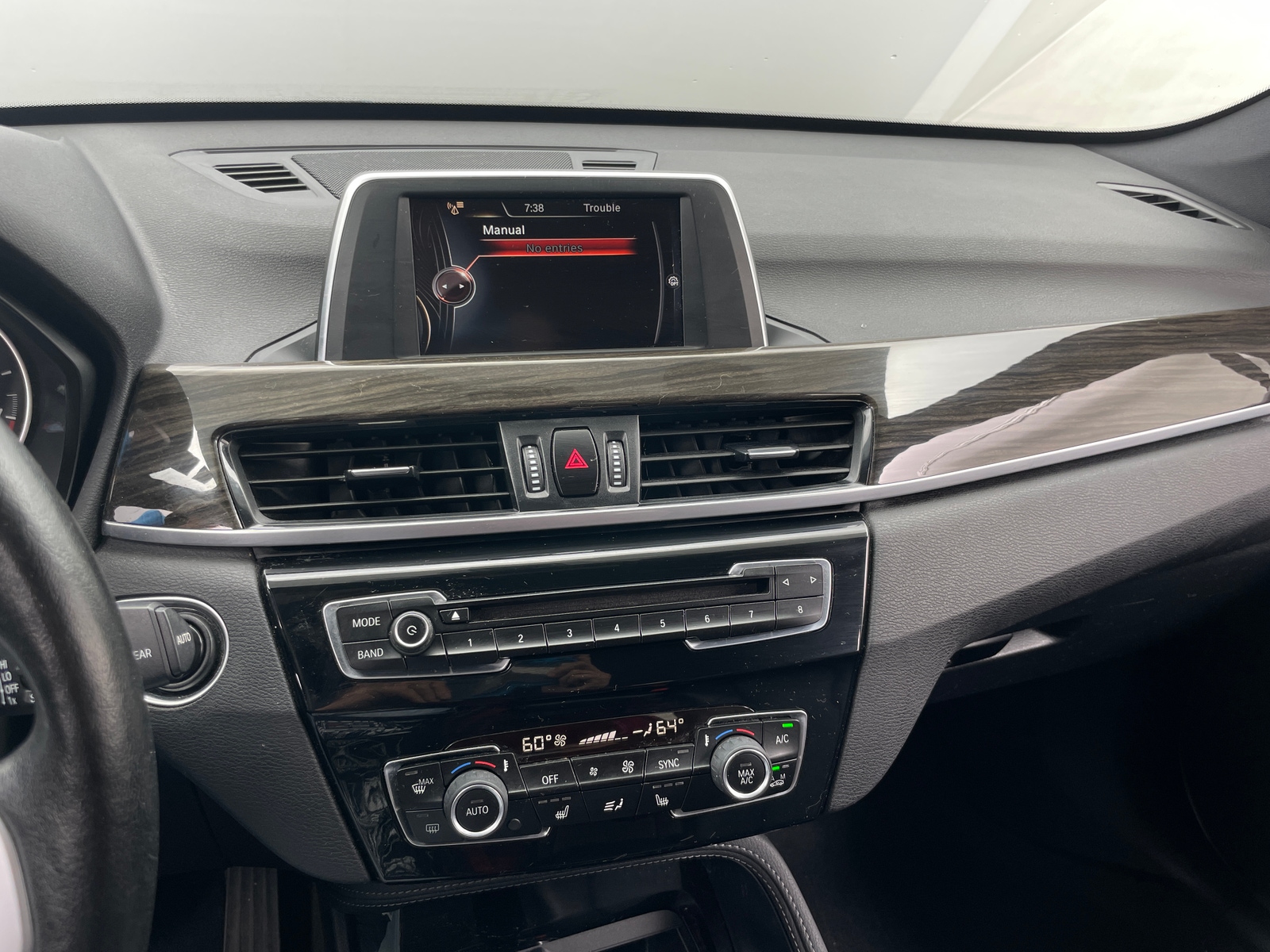 Thumbnail: 2016 BMW X1 - 3