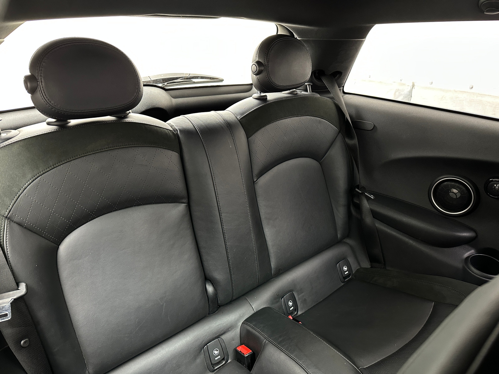 Thumbnail: 2015 MINI Cooper Hardtop - 6