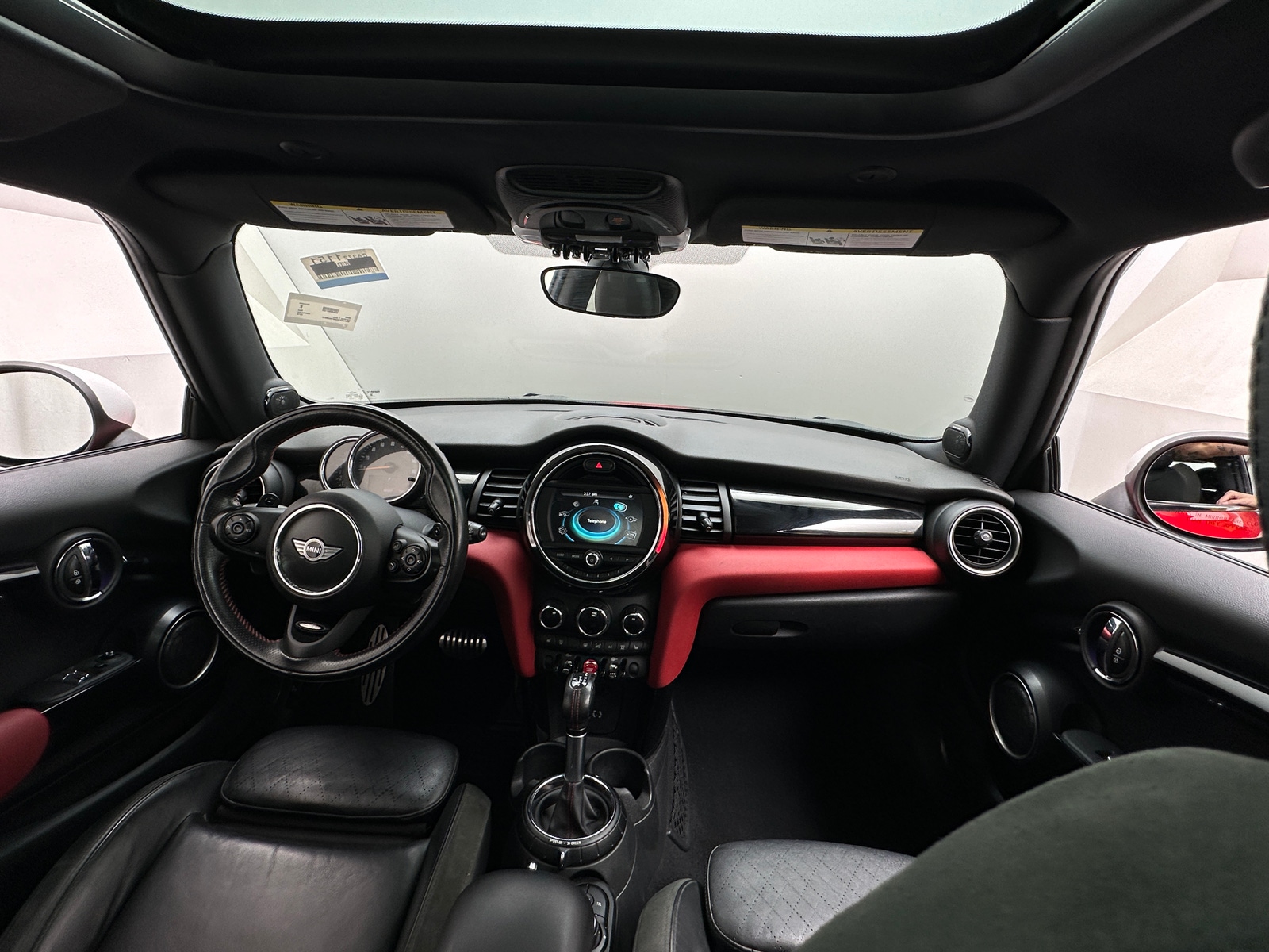 Thumbnail: 2015 MINI Cooper Hardtop - 3