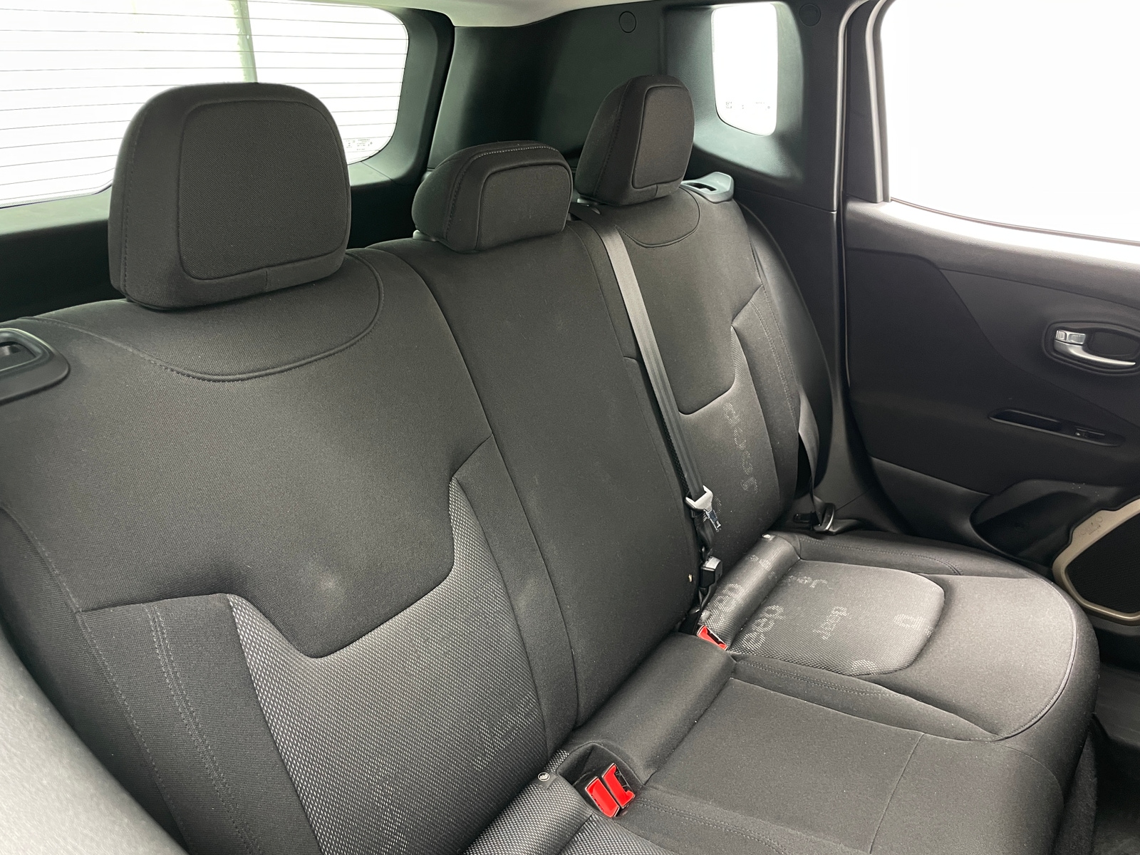 Thumbnail: 2015 Jeep Renegade - 6