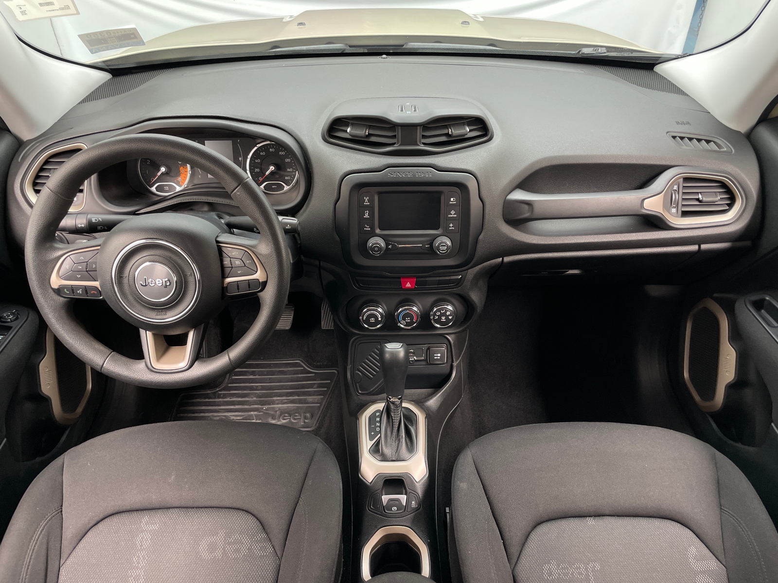 Thumbnail: 2015 Jeep Renegade - 3