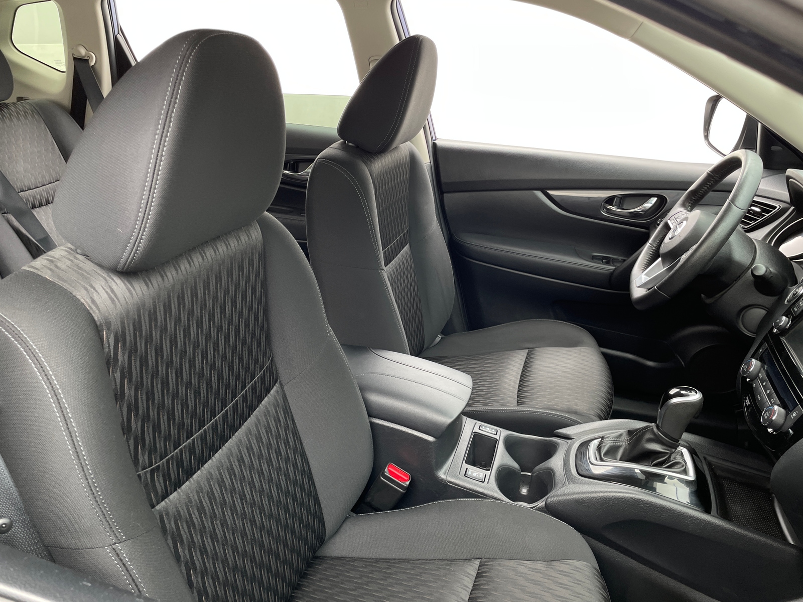 Thumbnail: 2020 Nissan Rogue - 2