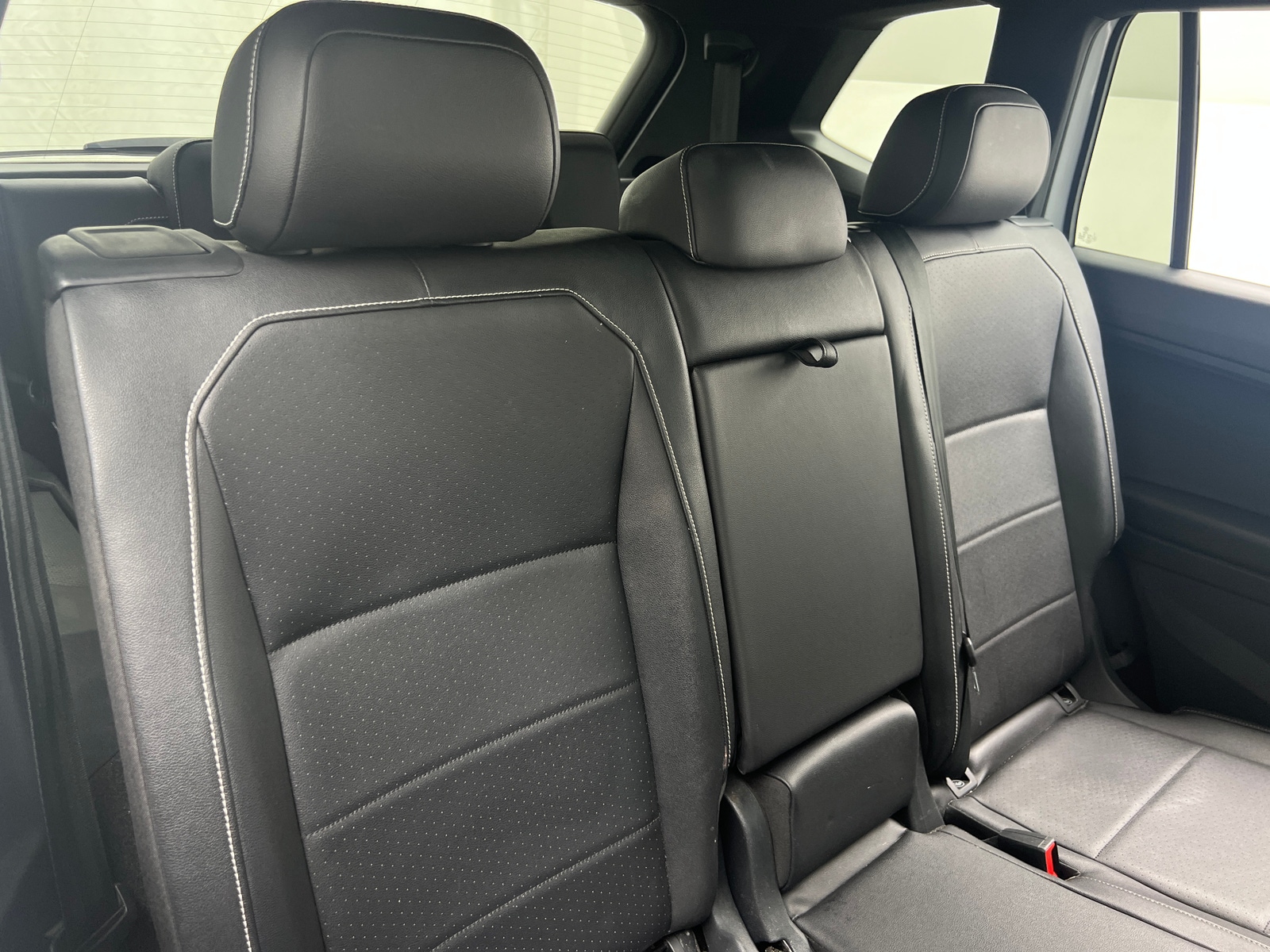 Thumbnail: 2021 Volkswagen Tiguan - 6