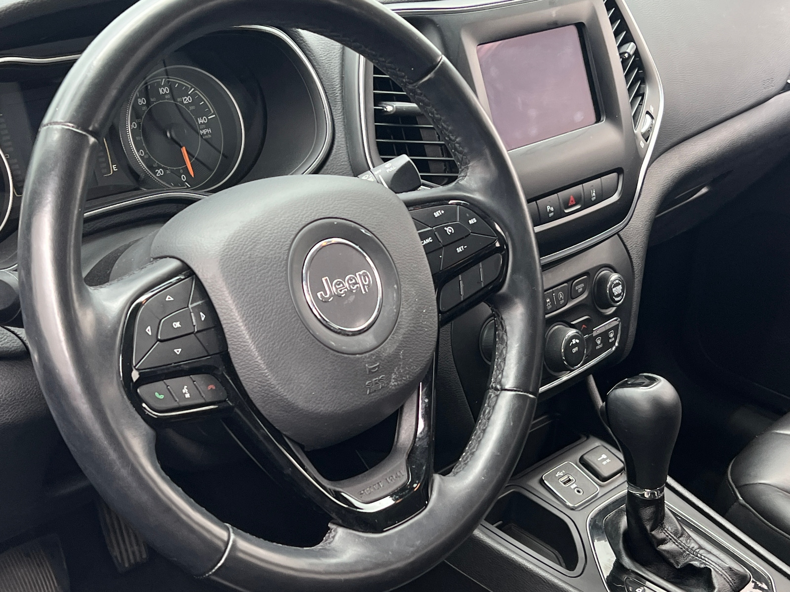 Thumbnail: 2021 Jeep Cherokee - 4