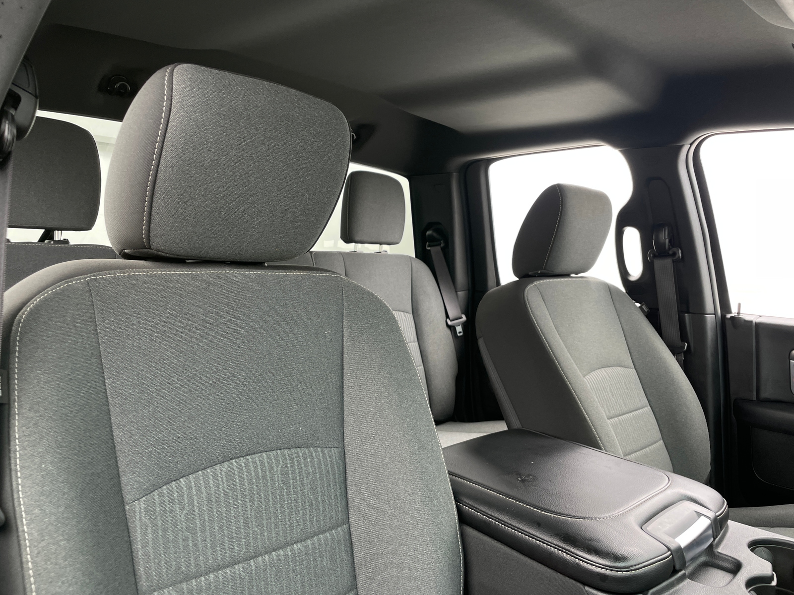 Thumbnail: 2022 RAM 1500 Classic - 2