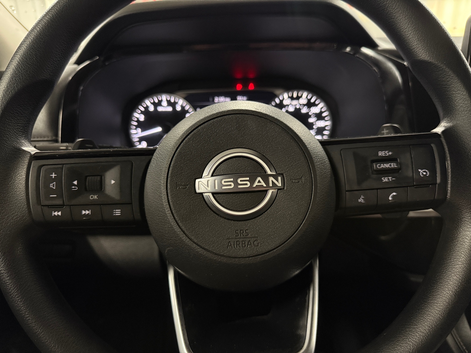 Thumbnail: 2022 Nissan Pathfinder - 5