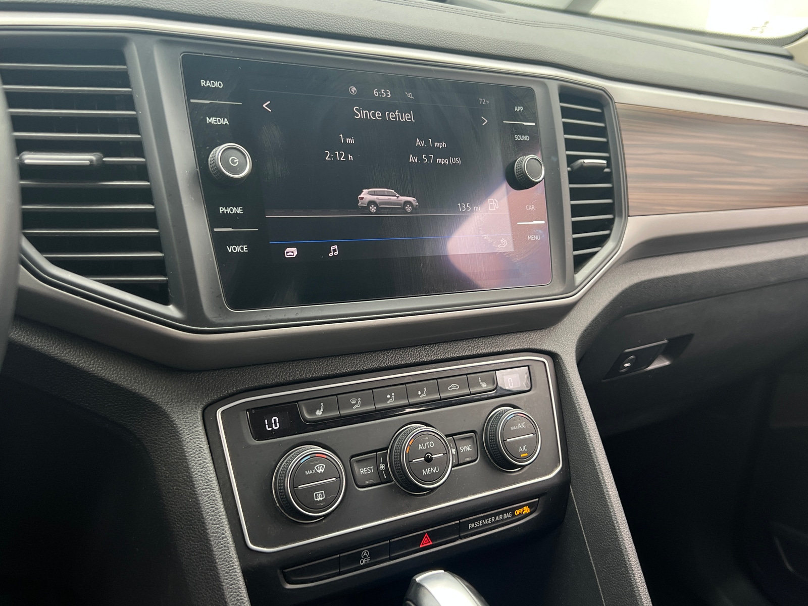 Thumbnail: 2021 Volkswagen Atlas - 3