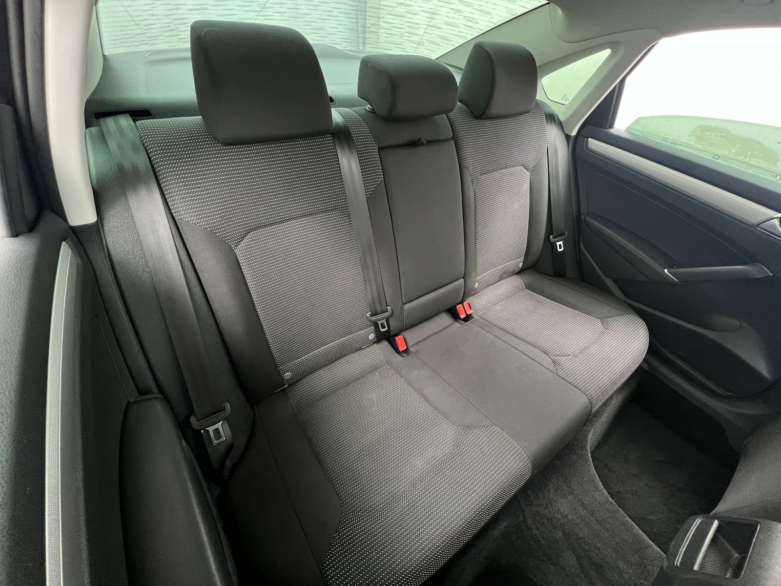 Thumbnail: 2016 Volkswagen Passat - 6