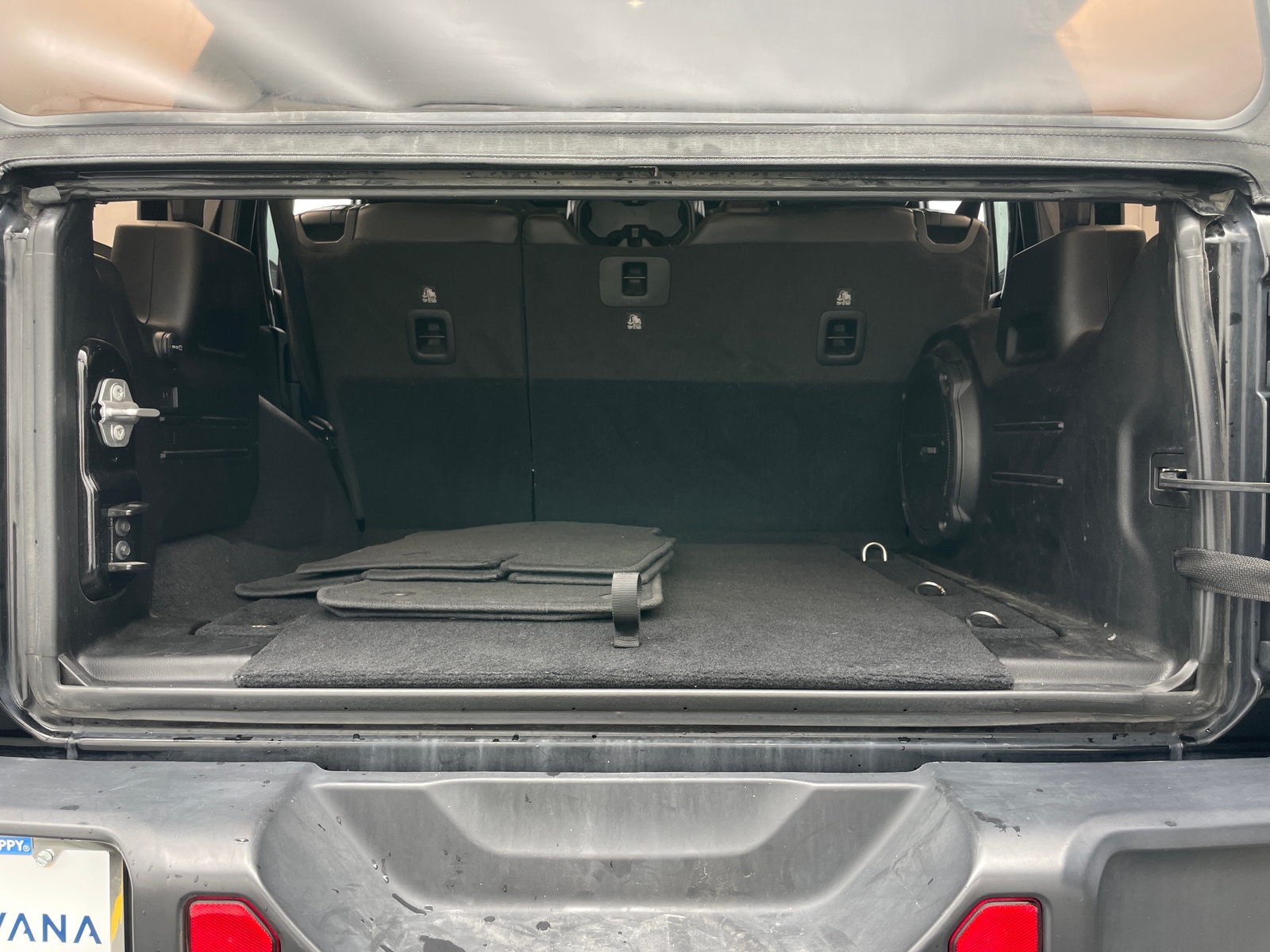 Thumbnail: 2021 Jeep Wrangler - 6