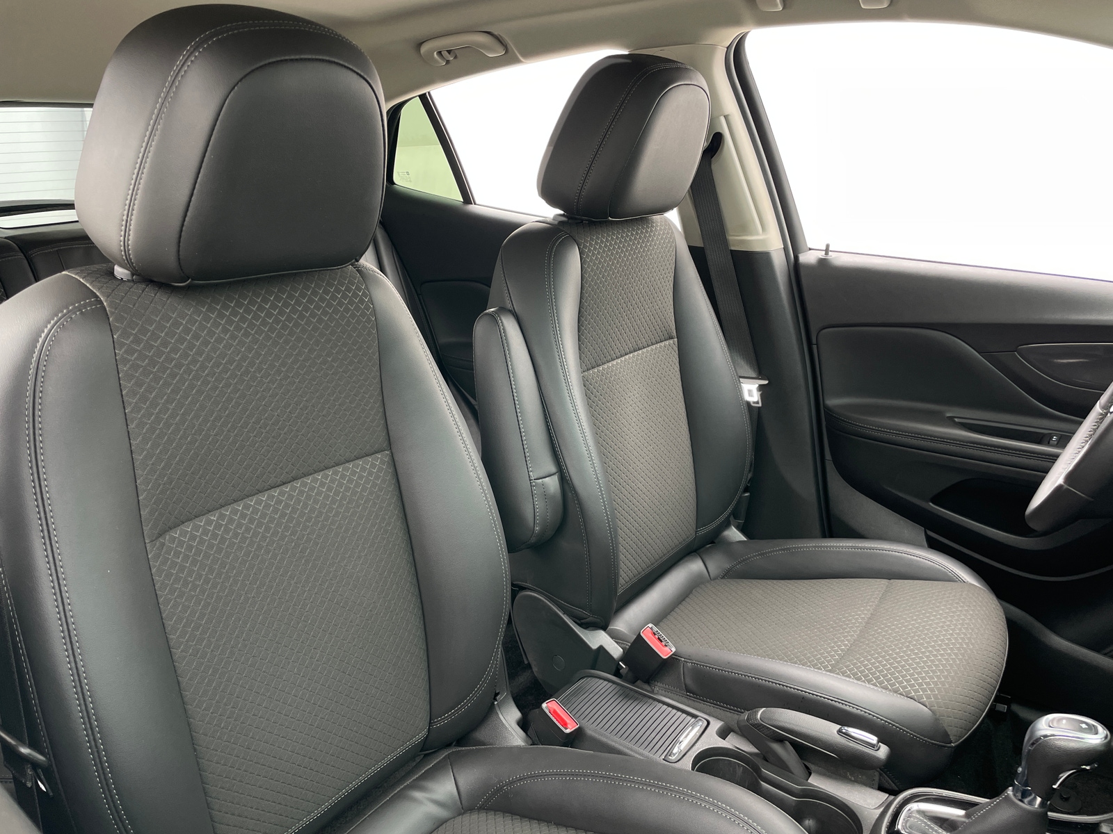 Thumbnail: 2021 Buick Encore - 2