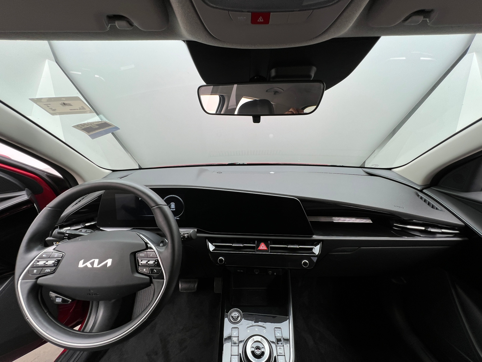 Thumbnail: 2023 Kia Niro - 2
