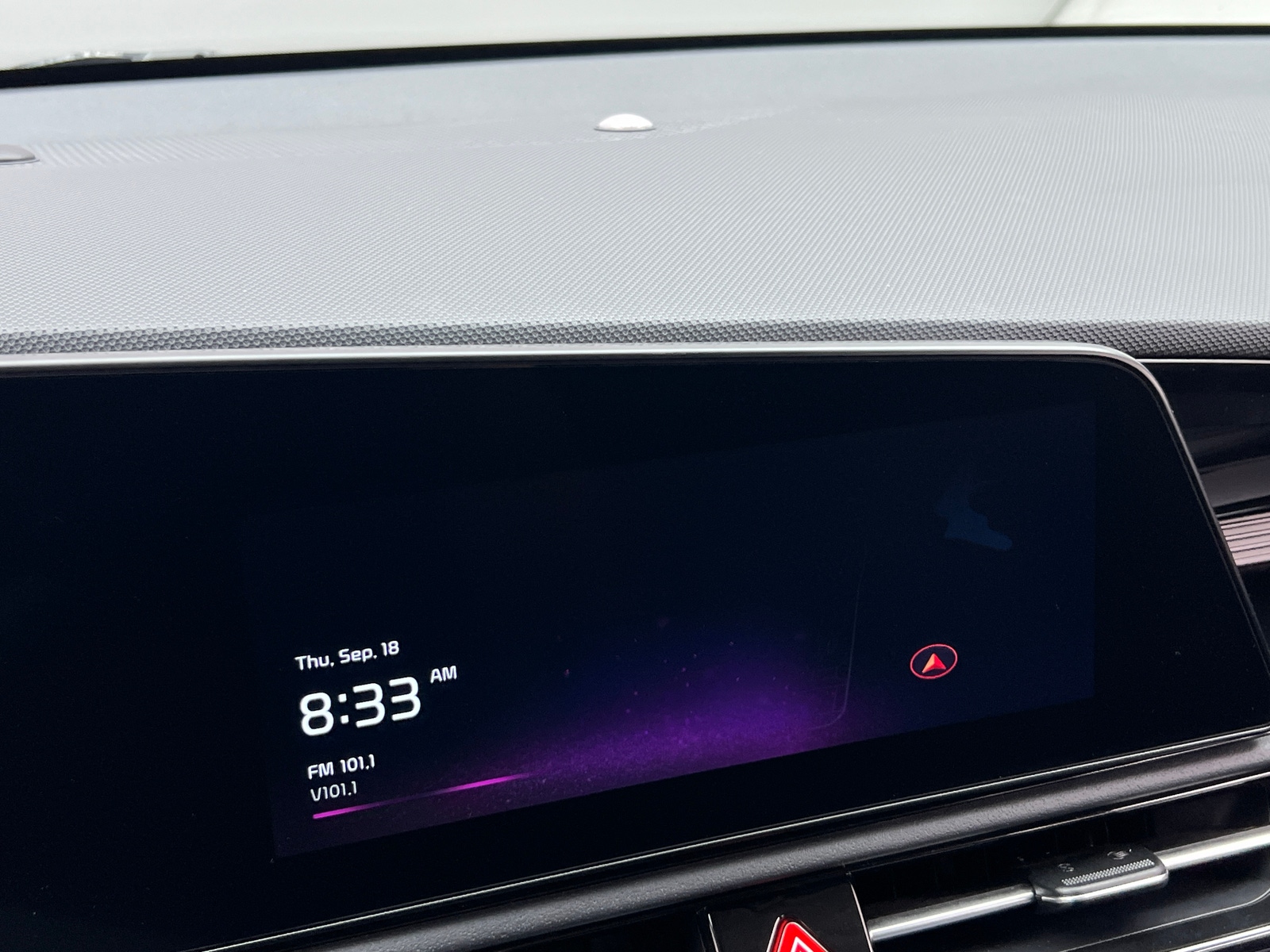 Thumbnail: 2023 Kia Niro - 3