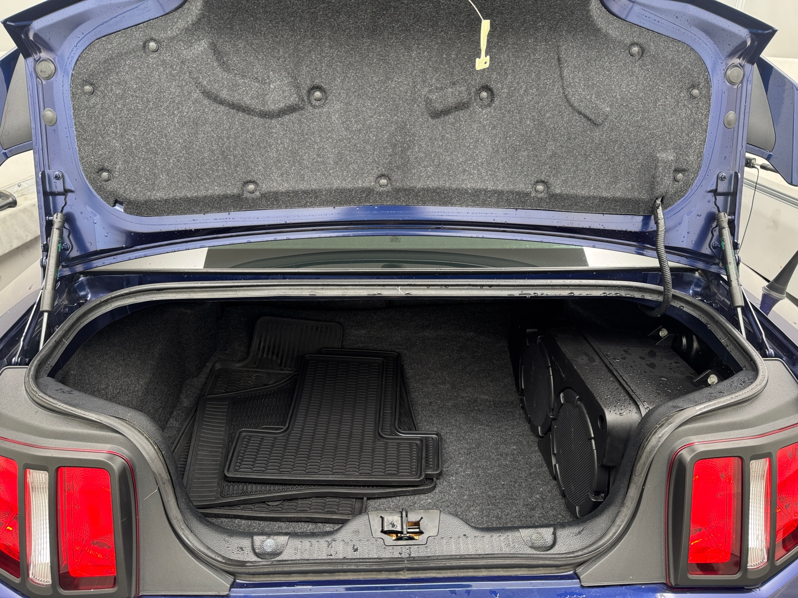 Thumbnail: 2012 Ford Mustang - 4