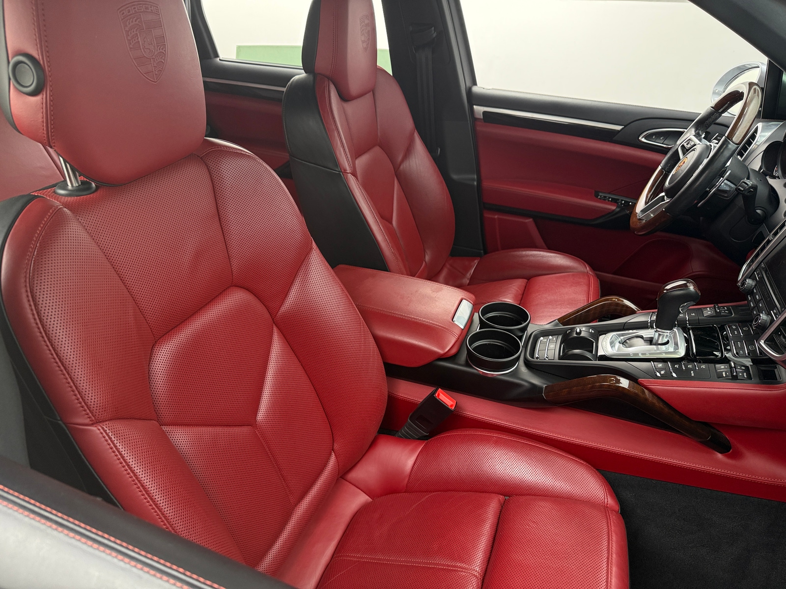 Thumbnail: 2018 Porsche Cayenne - 2