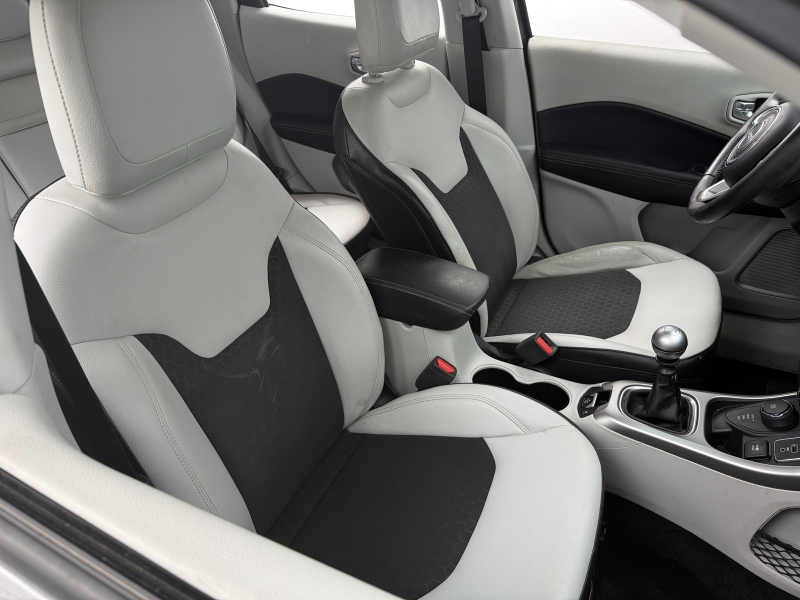 Thumbnail: 2018 Jeep Compass - 2