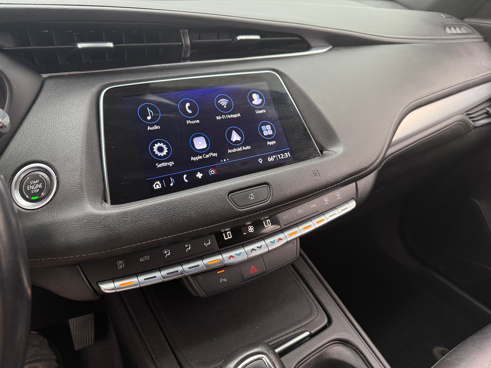 Thumbnail: 2019 Cadillac XT4 - 3
