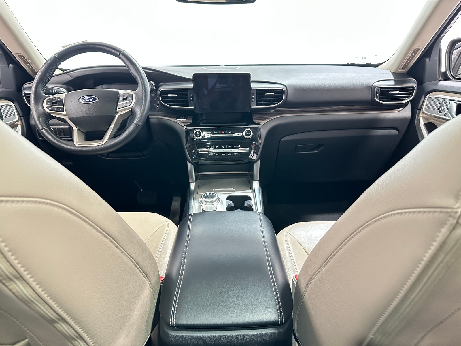 Thumbnail: 2022 Ford Explorer - 2