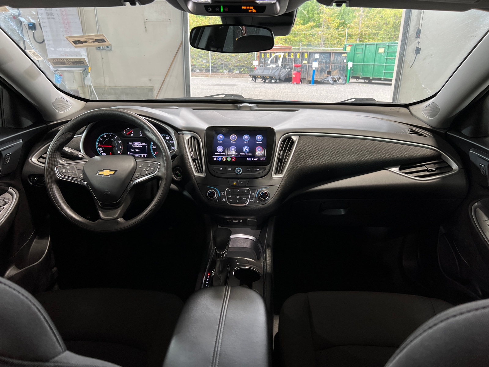 Thumbnail: 2023 Chevrolet Malibu - 3