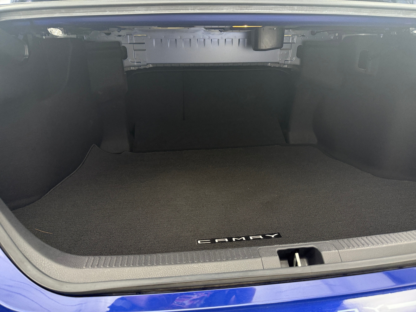 Thumbnail: 2018 Toyota Camry - 7
