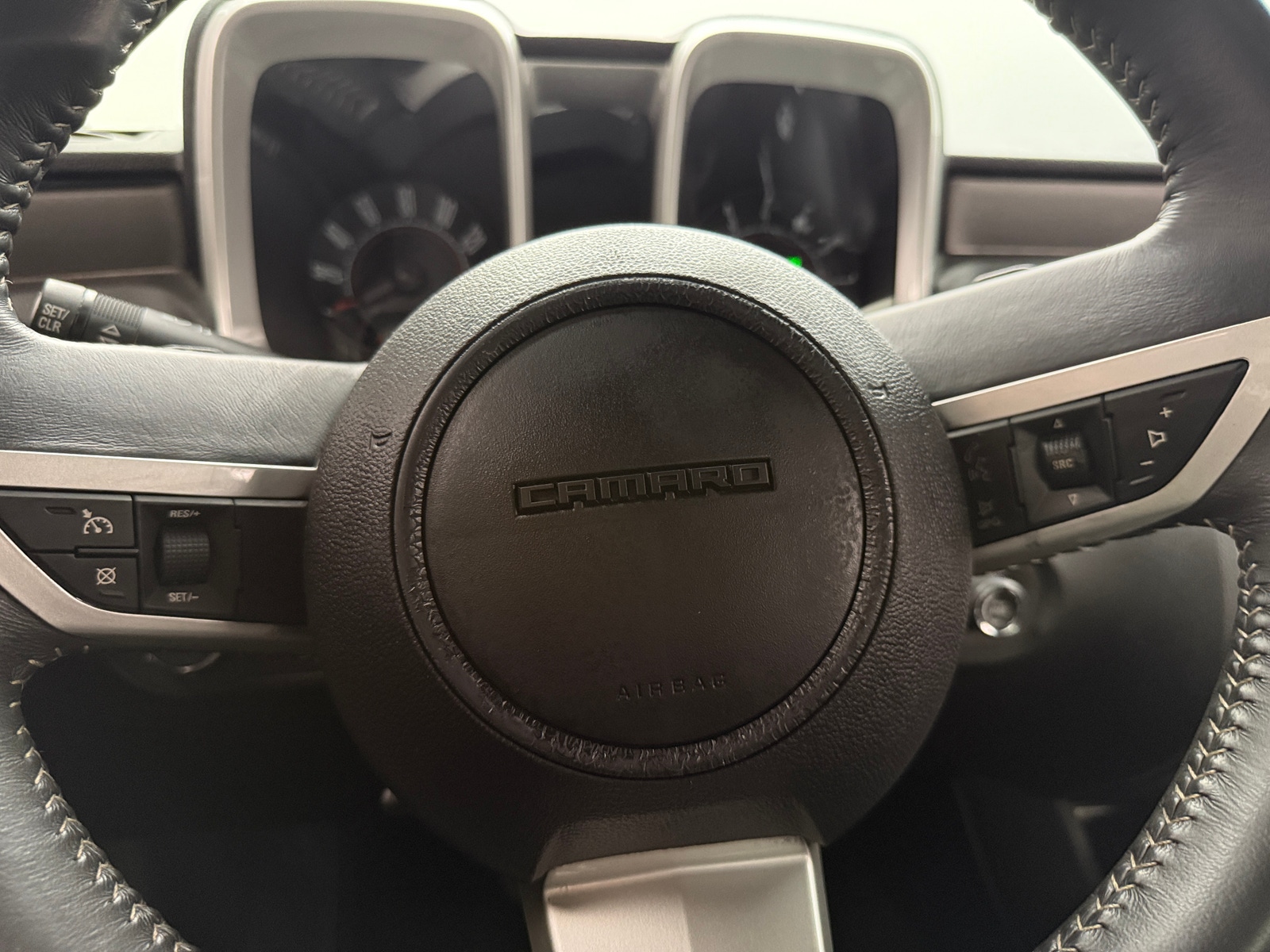 Thumbnail: 2011 Chevrolet Camaro - 3