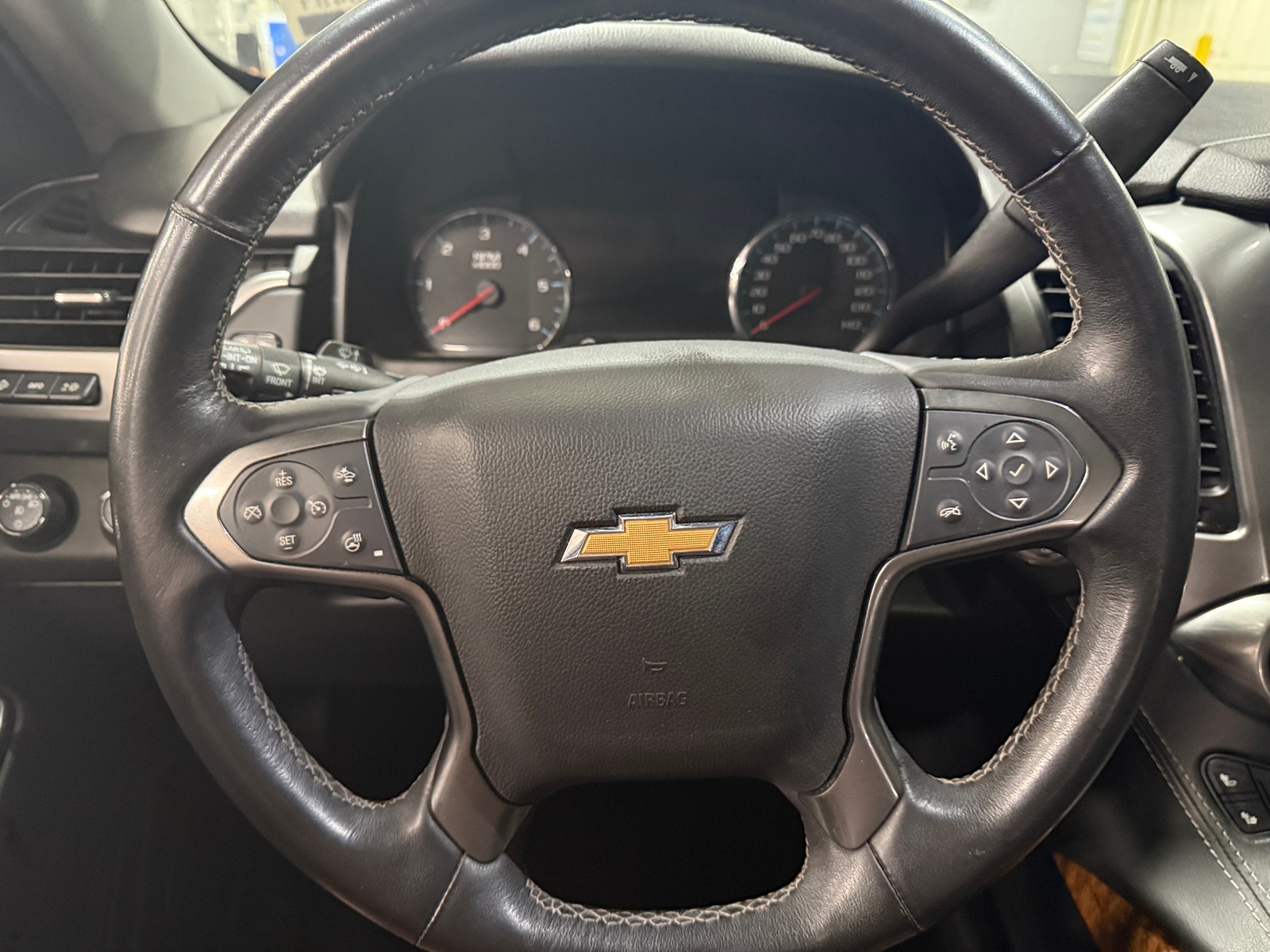 Thumbnail: 2020 Chevrolet Tahoe - 4
