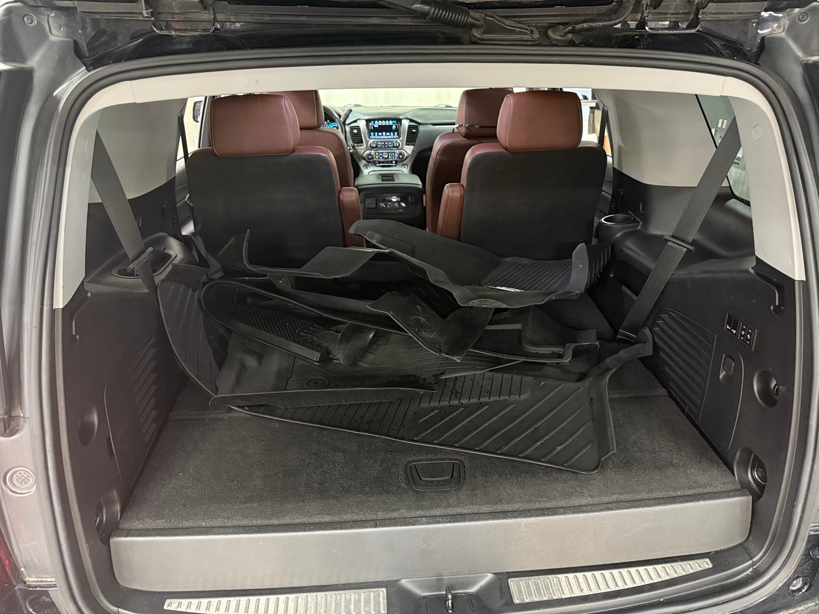Thumbnail: 2020 Chevrolet Tahoe - 6