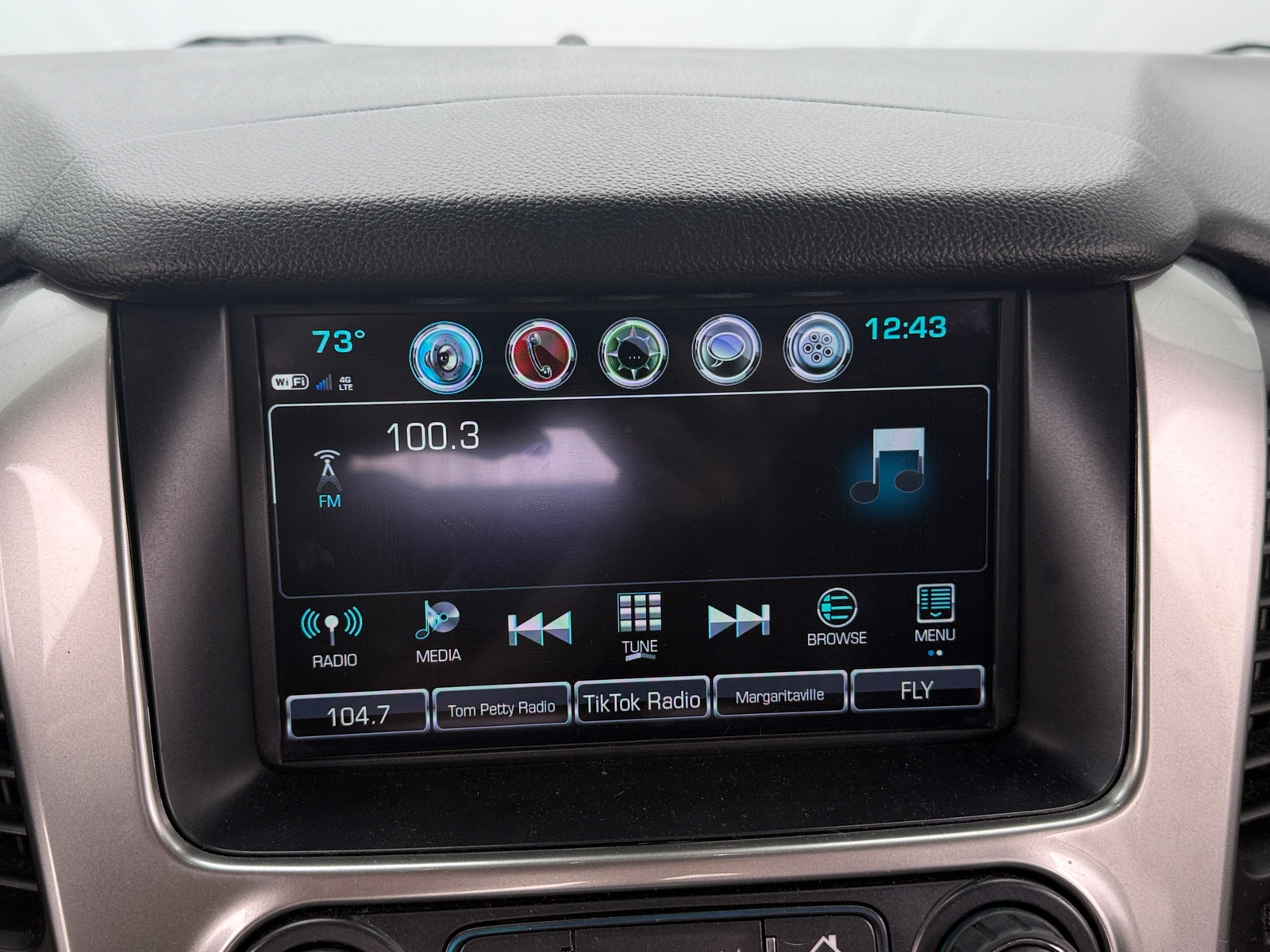 Thumbnail: 2020 Chevrolet Tahoe - 3