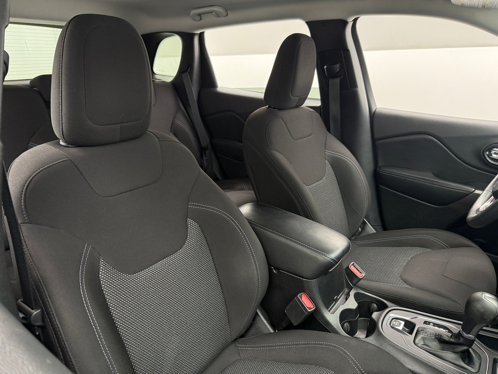 Thumbnail: 2019 Jeep Cherokee - 2
