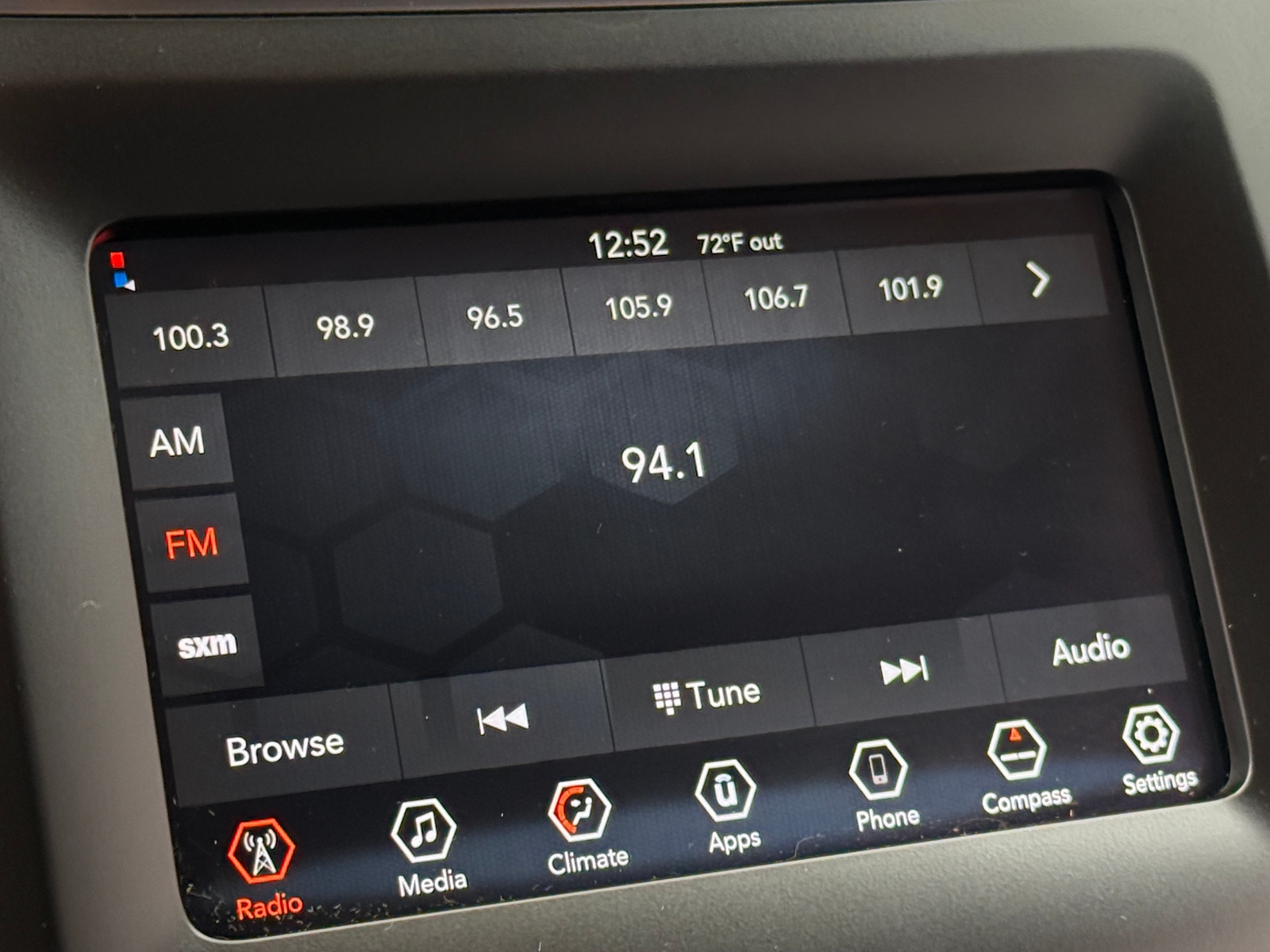 Thumbnail: 2019 Jeep Cherokee - 4