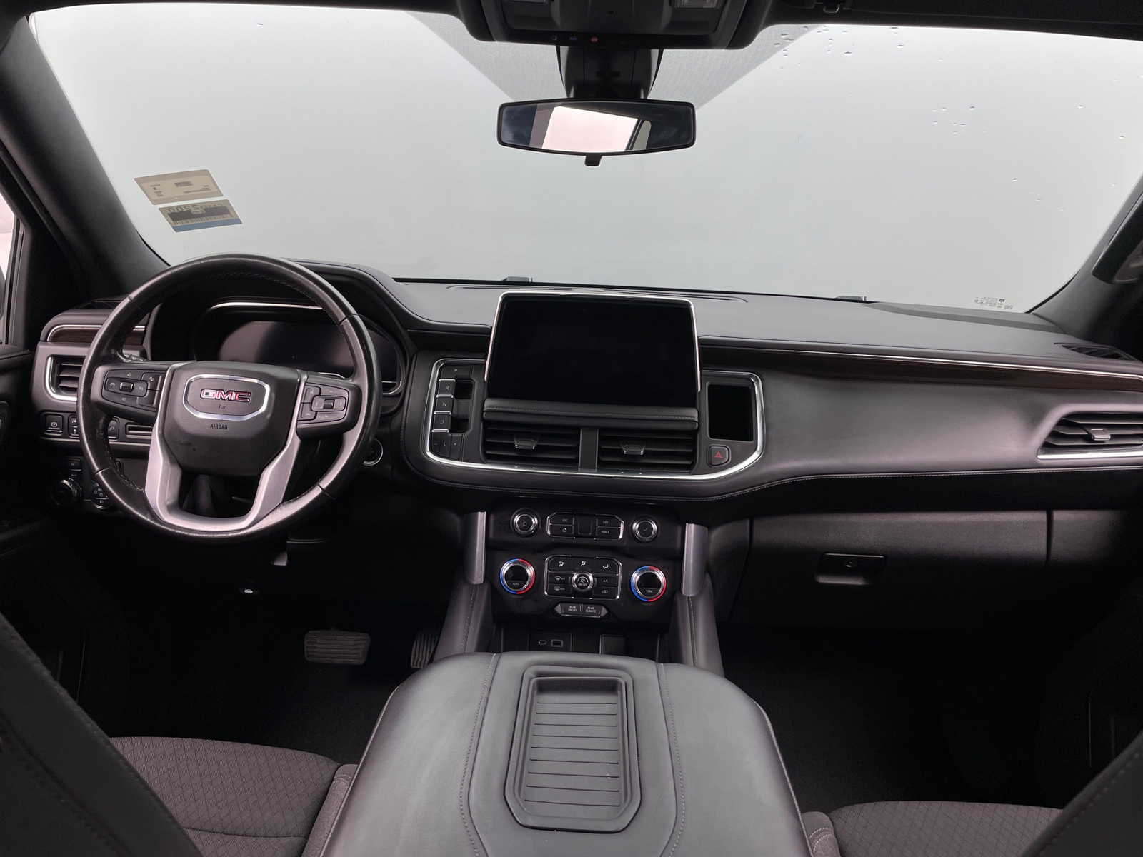 Thumbnail: 2022 GMC Yukon - 3