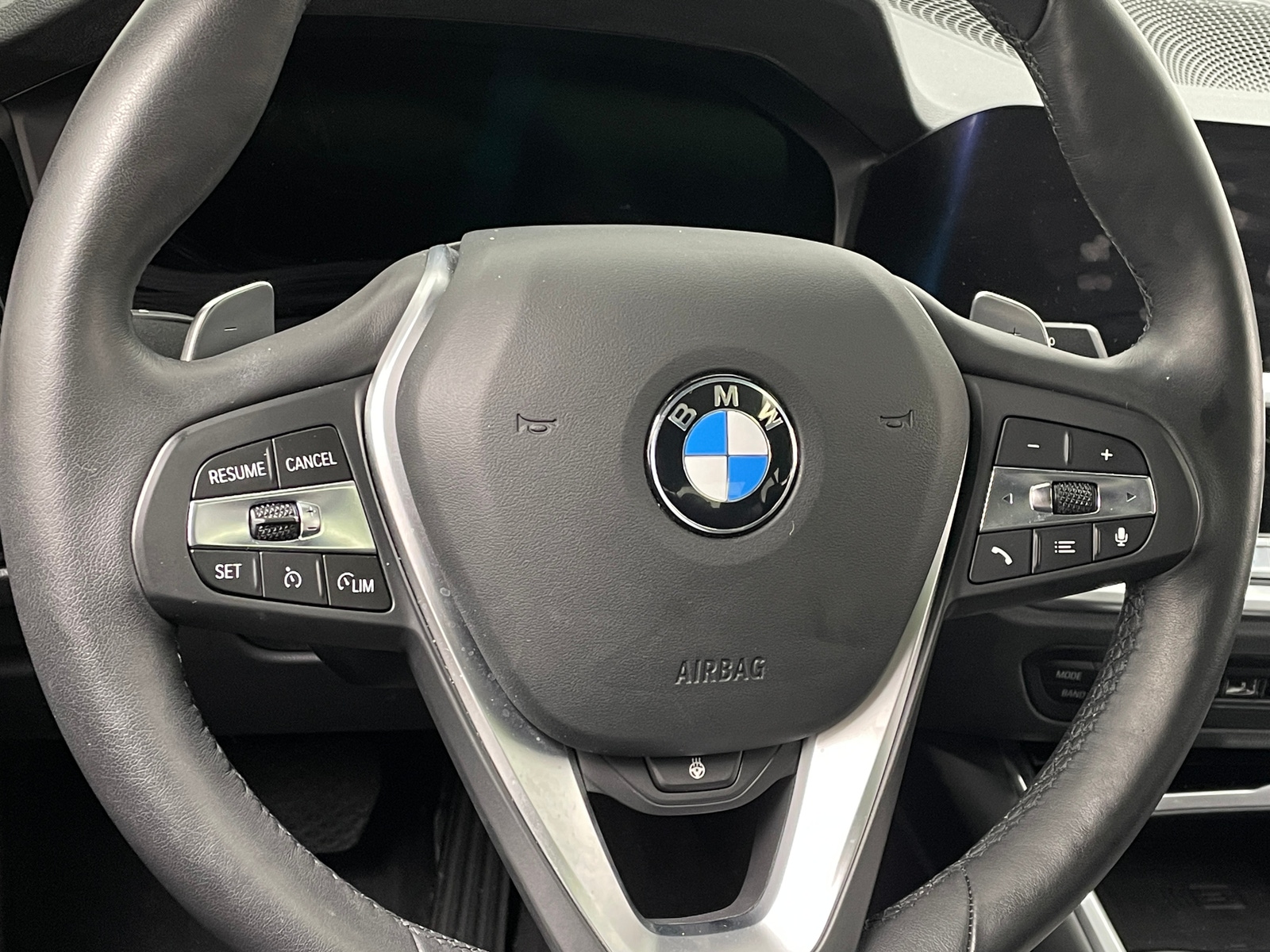Thumbnail: 2019 BMW 3 Series - 4