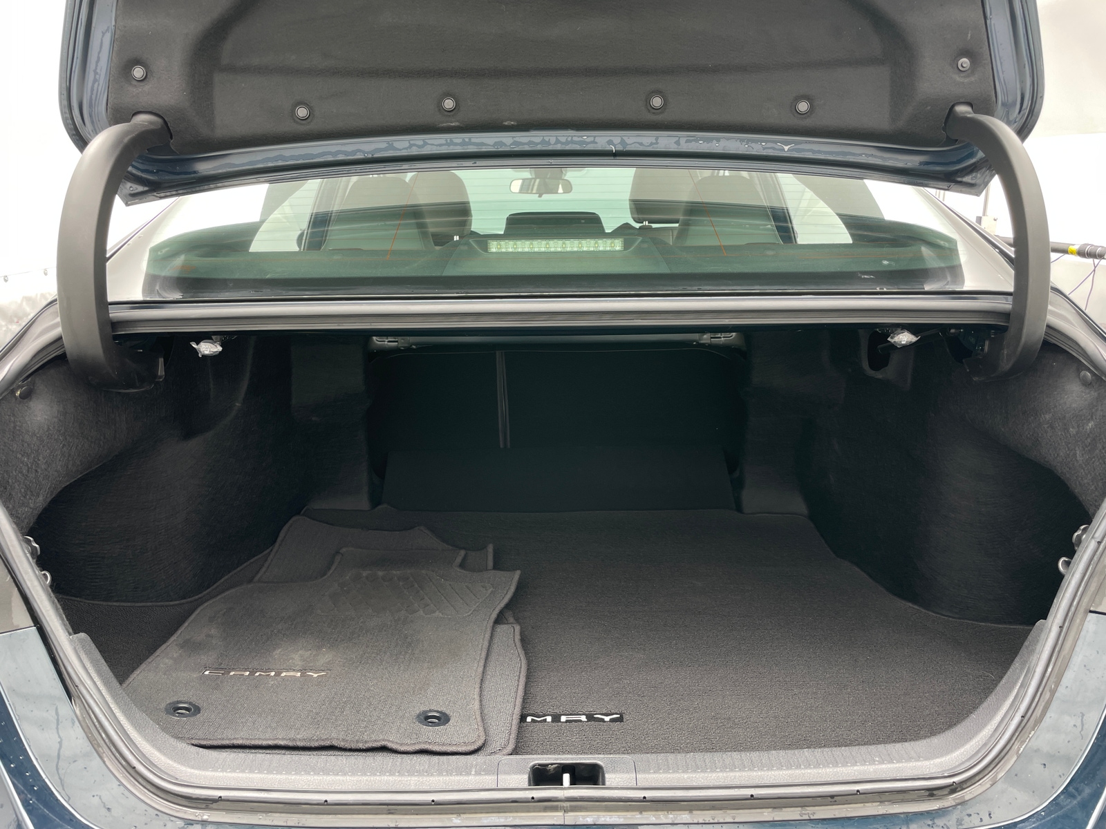 Thumbnail: 2019 Toyota Camry - 6