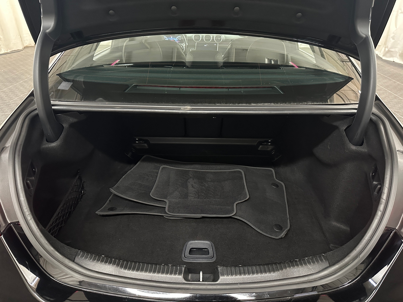 Thumbnail: 2024 Mercedes-Benz C-Class - 6