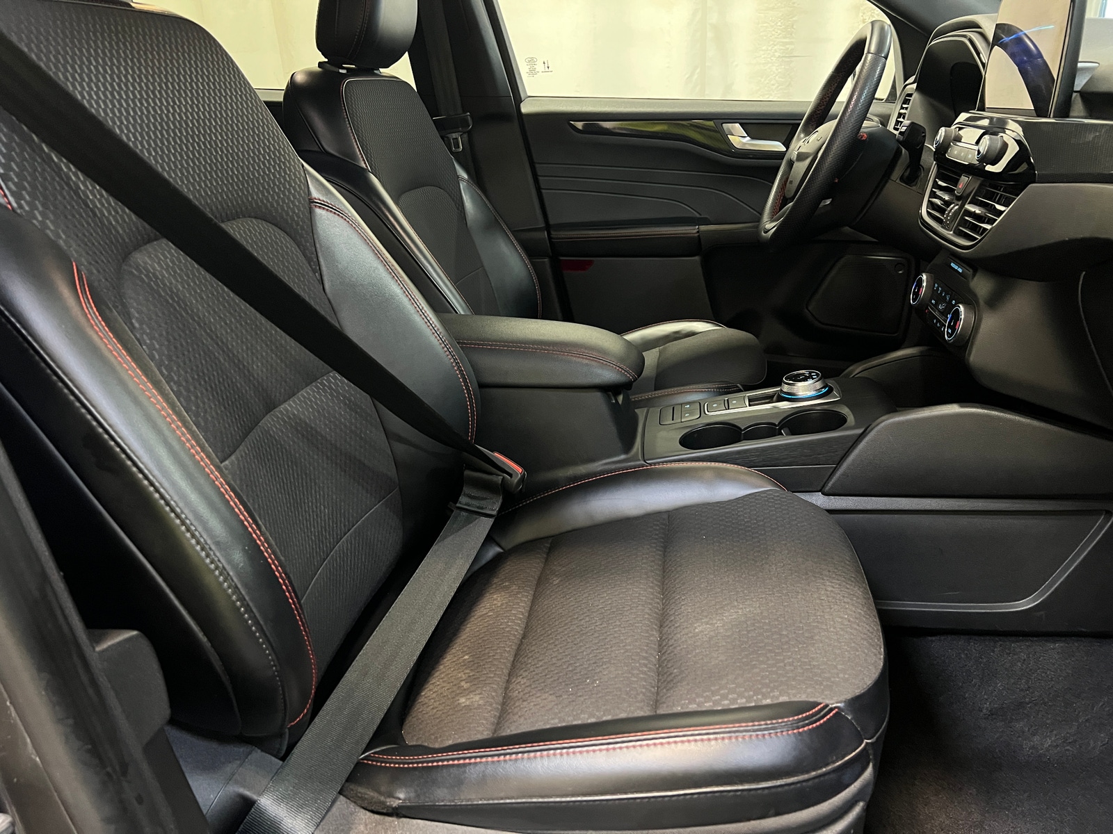 Thumbnail: 2023 Ford Escape - 2