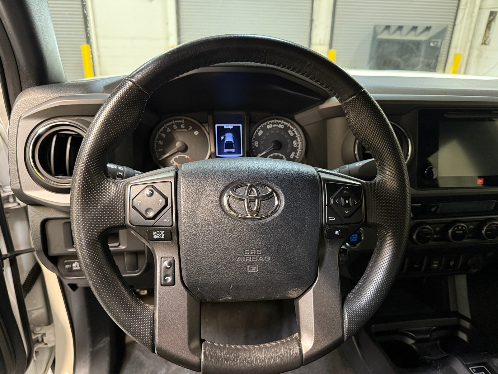 Thumbnail: 2016 Toyota Tacoma - 5