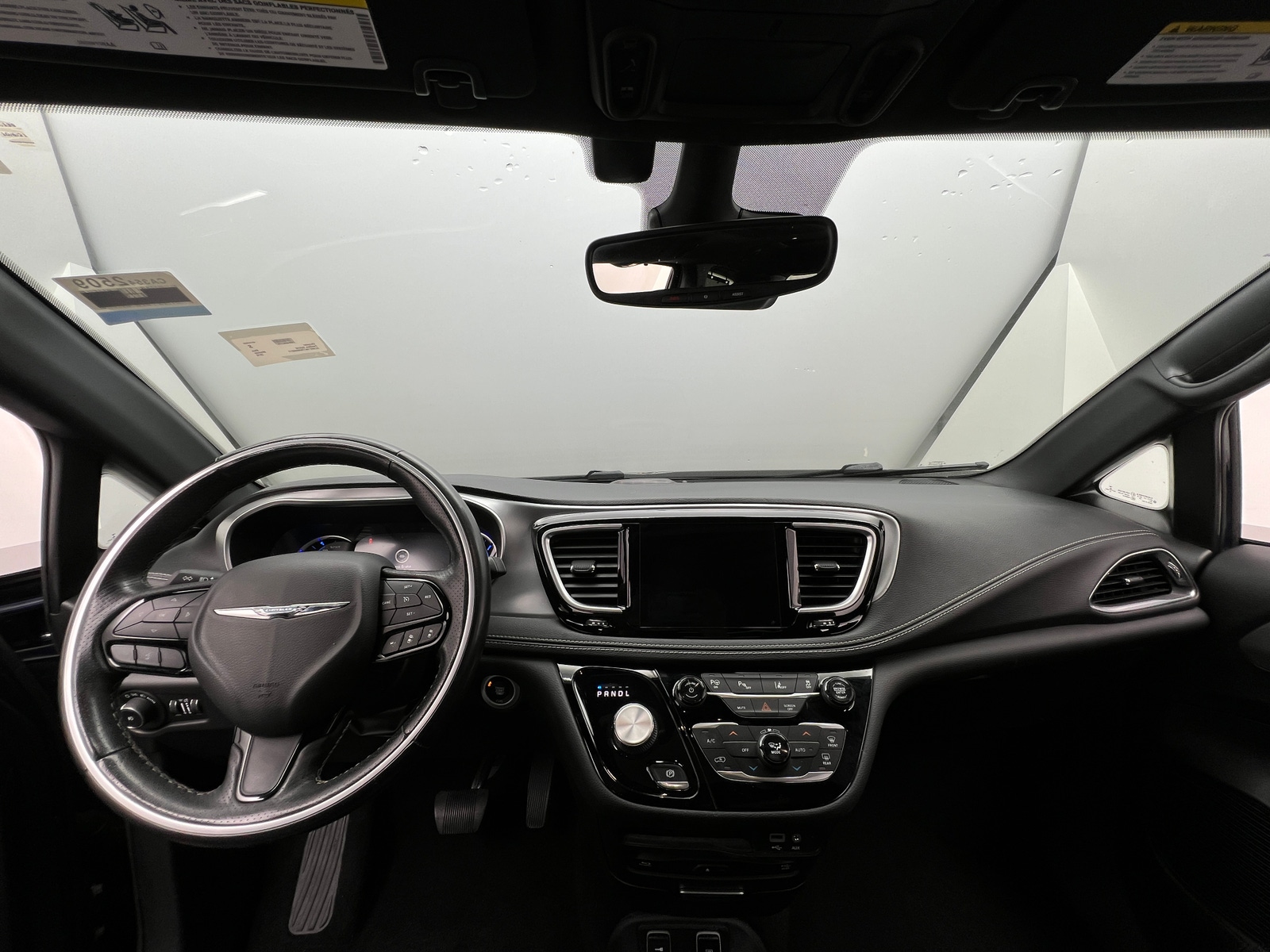 Thumbnail: 2019 Chrysler Pacifica - 2