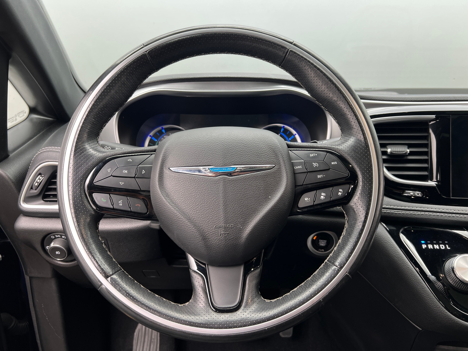Thumbnail: 2019 Chrysler Pacifica - 4