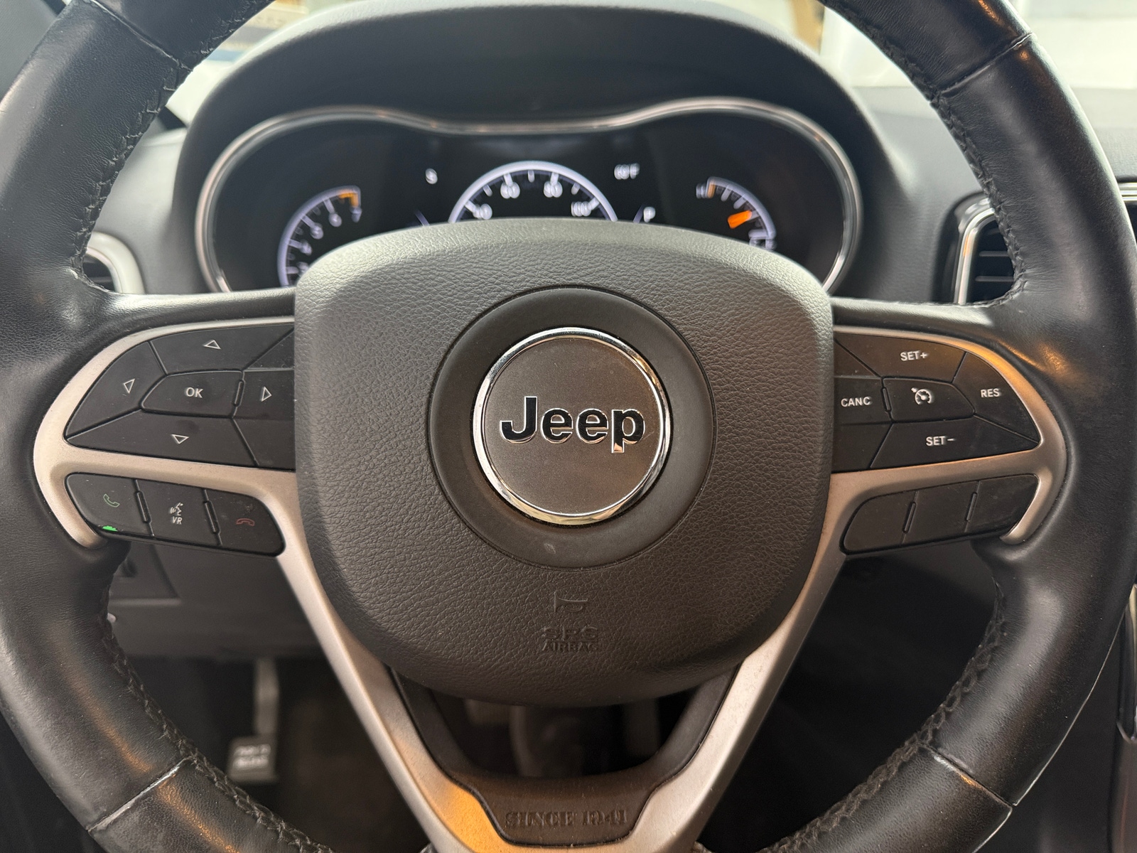 Thumbnail: 2019 Jeep Grand Cherokee - 4