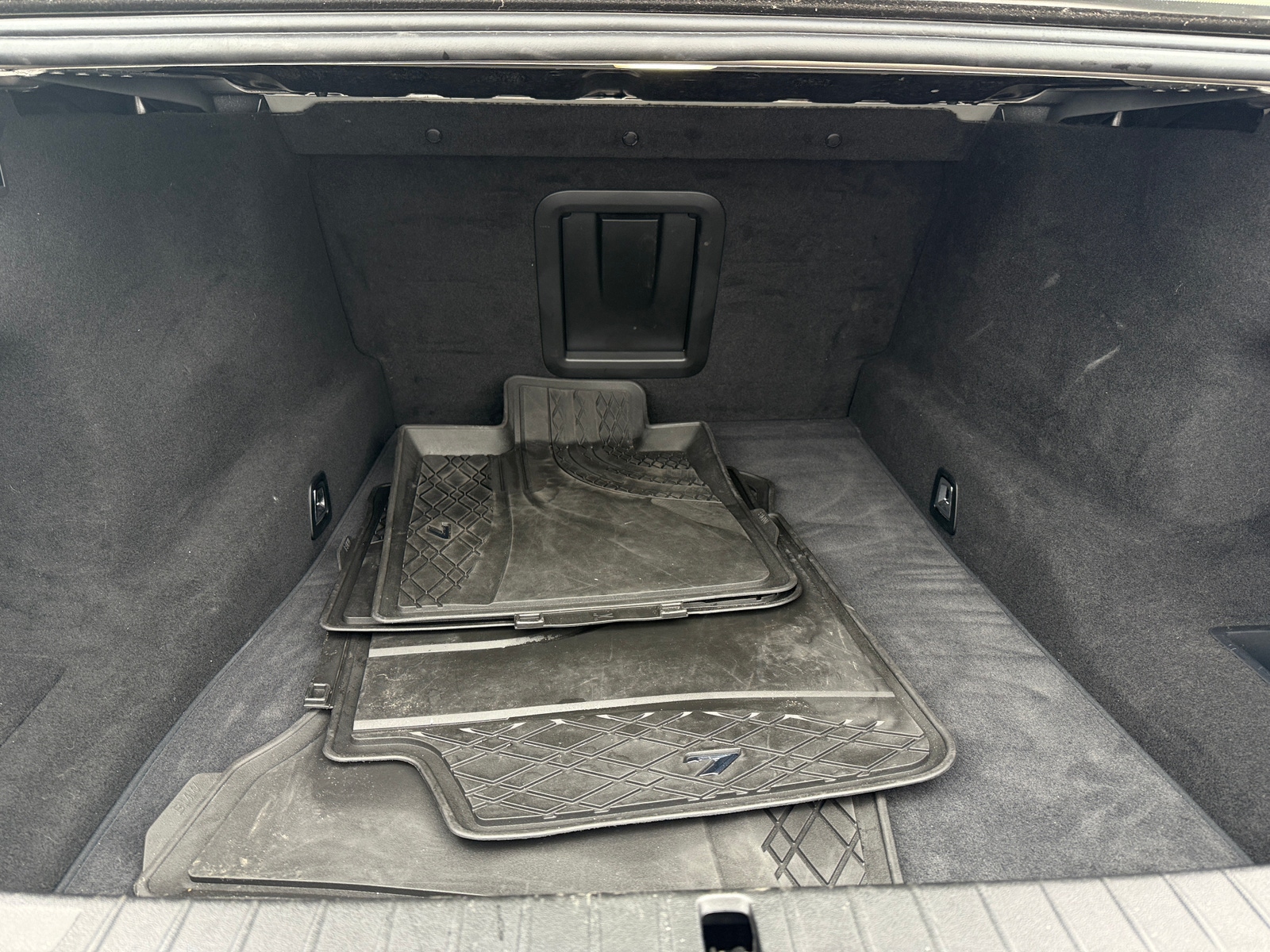 Thumbnail: 2016 BMW 7 Series - 6