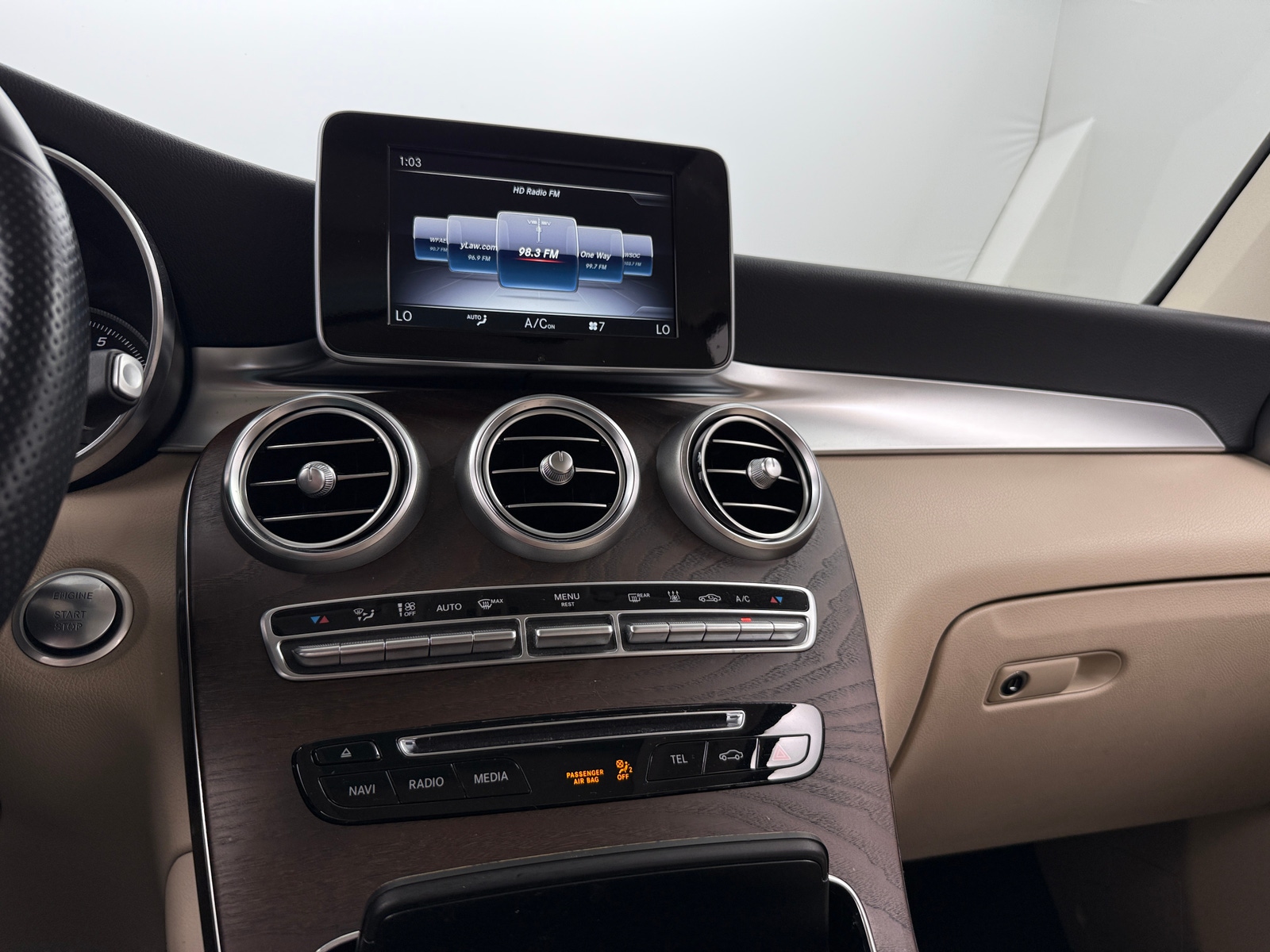Thumbnail: 2019 Mercedes-Benz GLC - 3