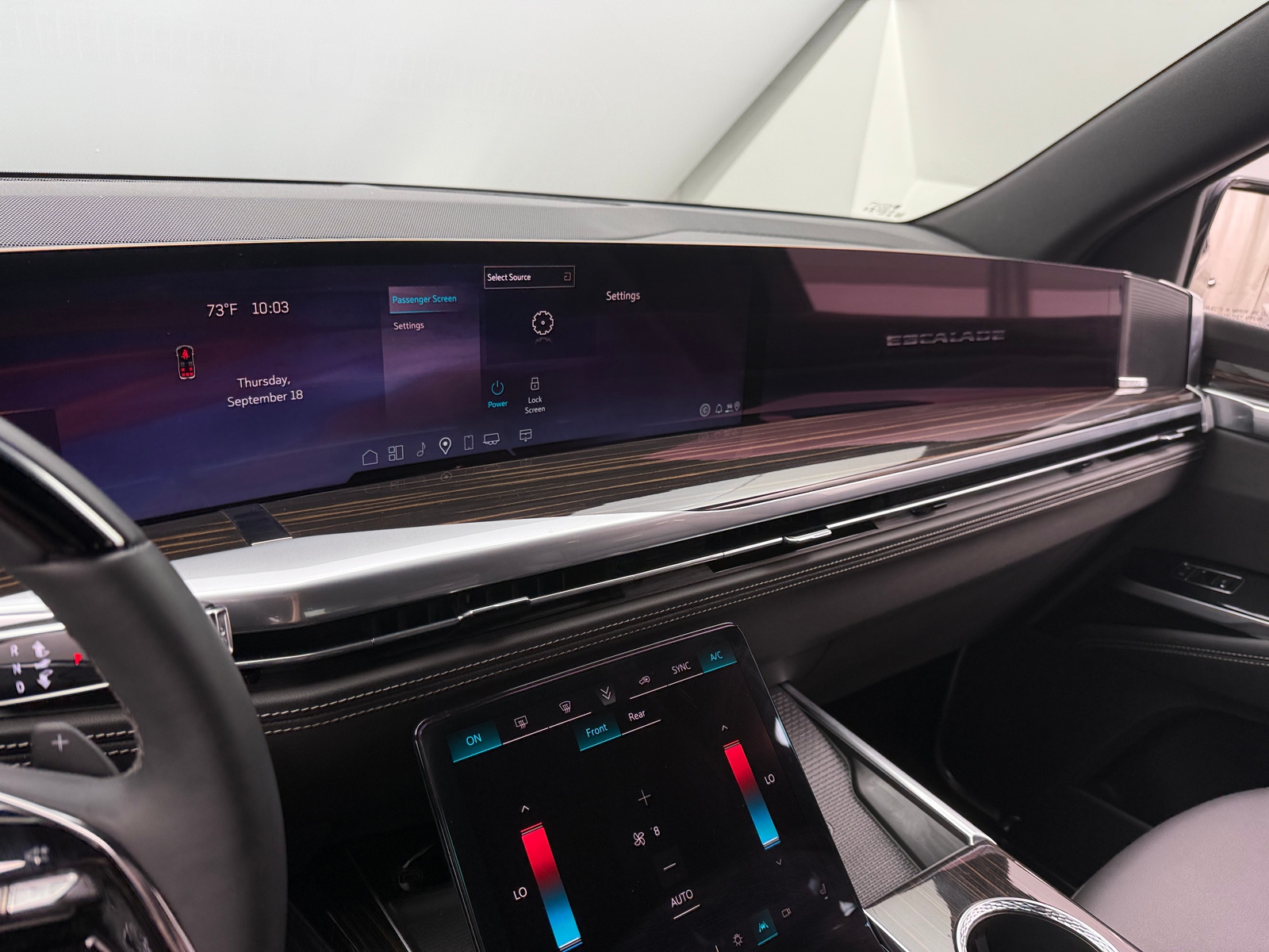 Thumbnail: 2025 Cadillac Escalade - 3