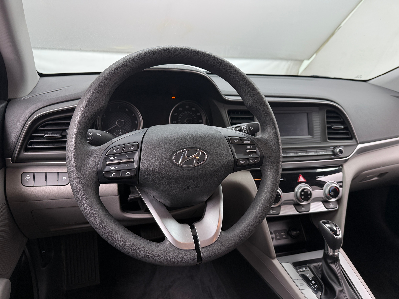 Thumbnail: 2019 Hyundai Elantra - 5