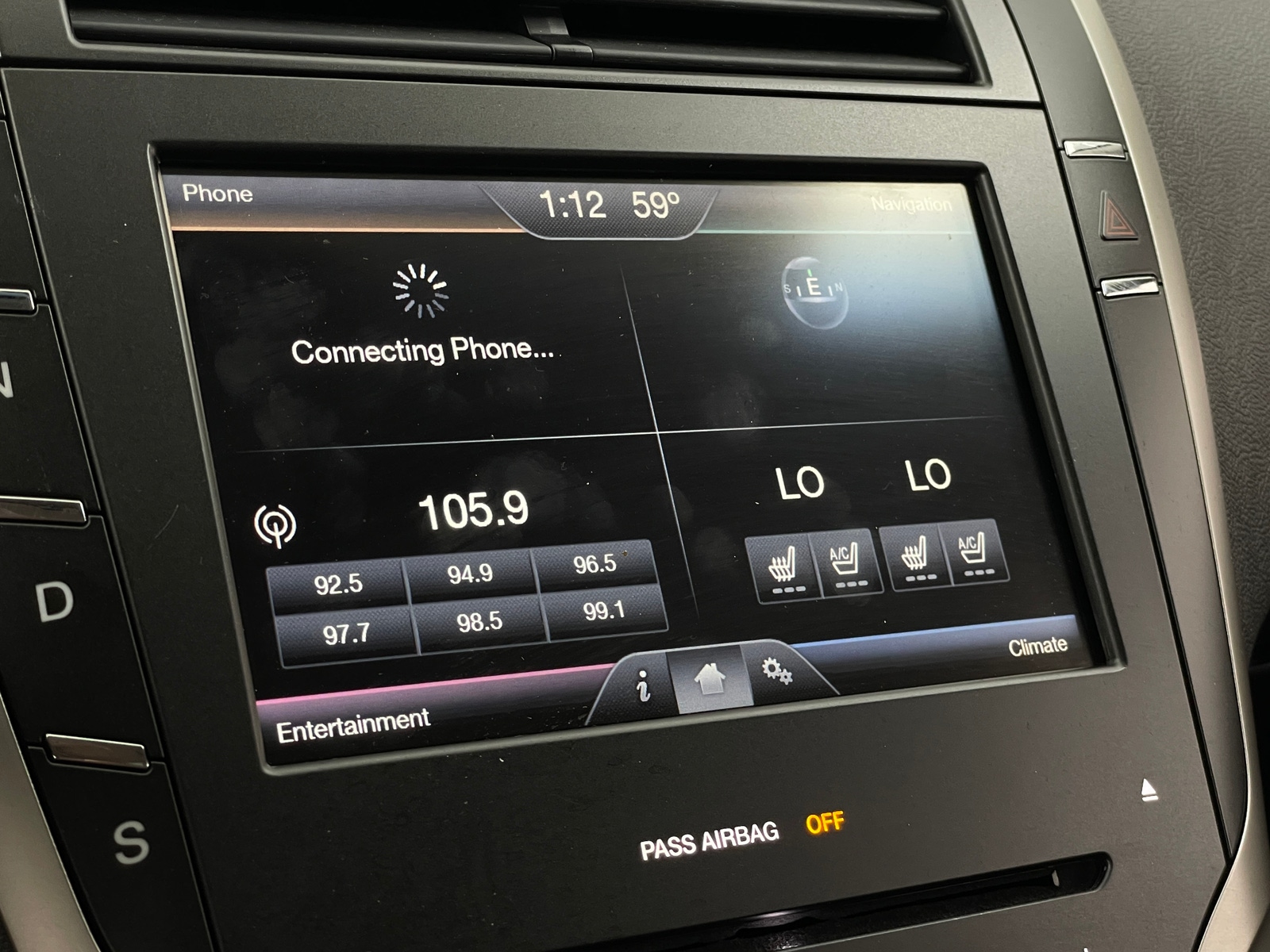 Thumbnail: 2013 Lincoln MKZ - 3