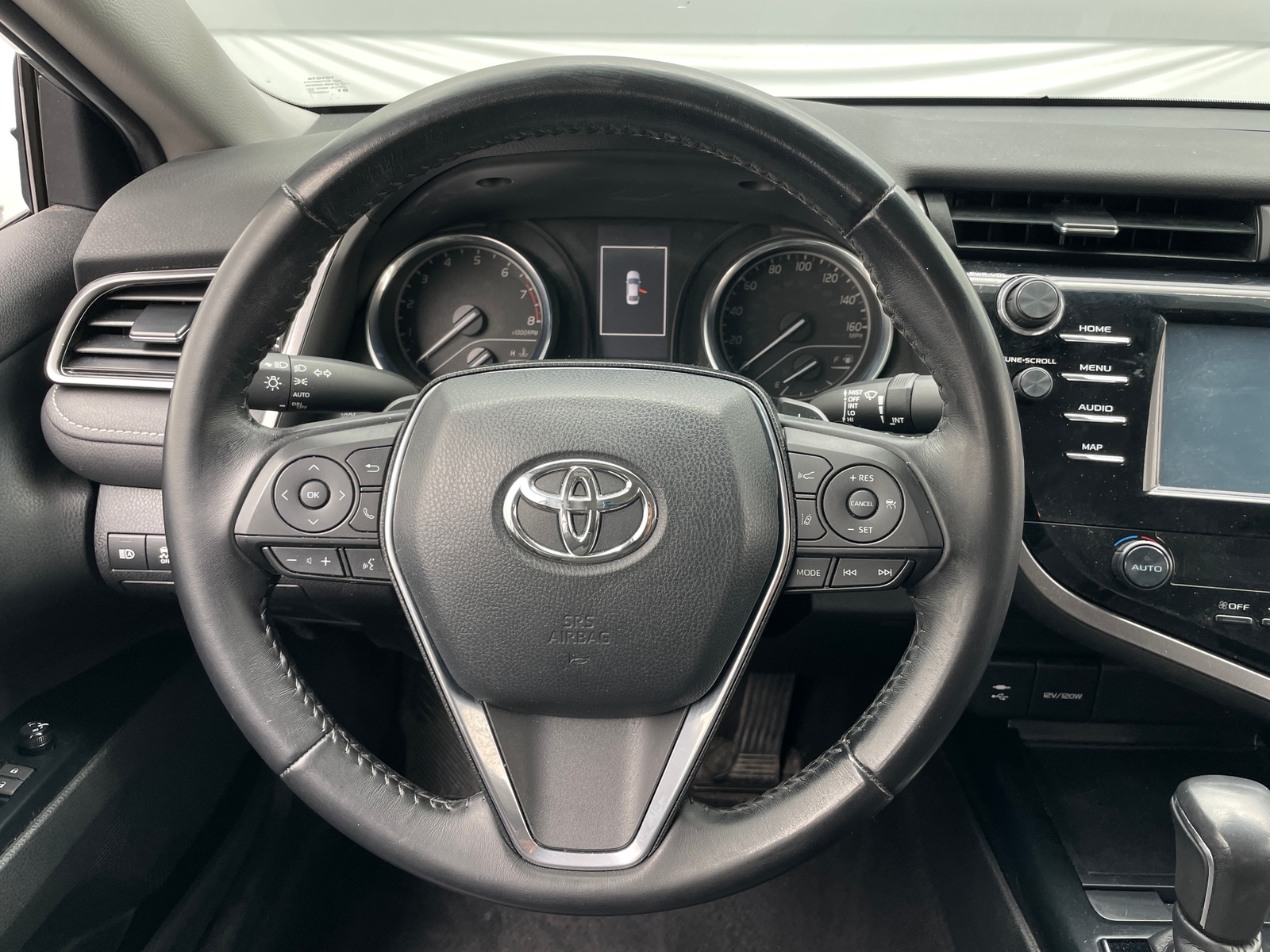 Thumbnail: 2019 Toyota Camry - 4
