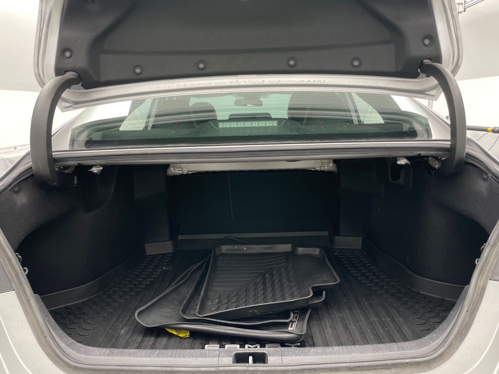 Thumbnail: 2019 Toyota Camry - 6