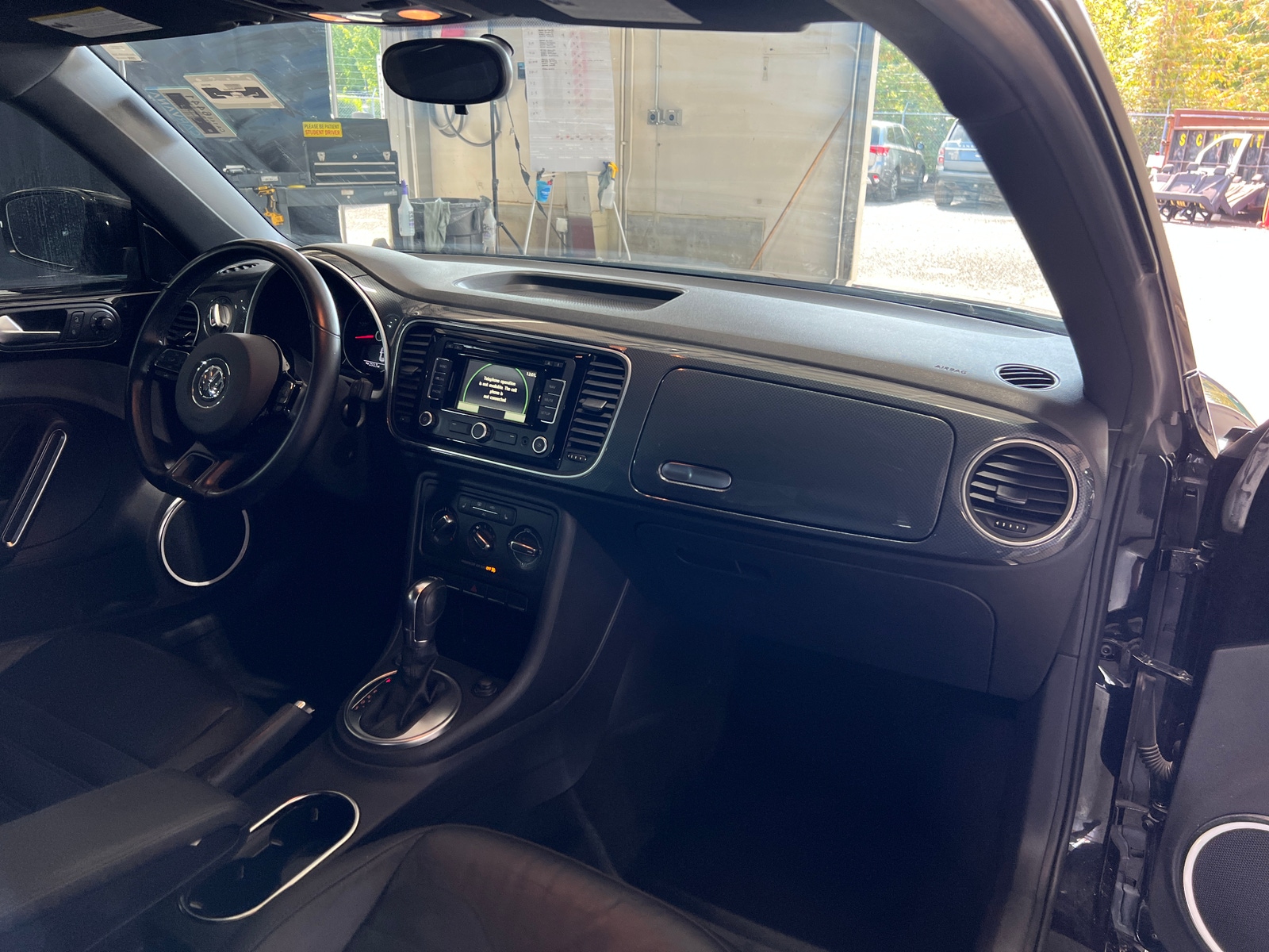 Thumbnail: 2012 Volkswagen Beetle - 3