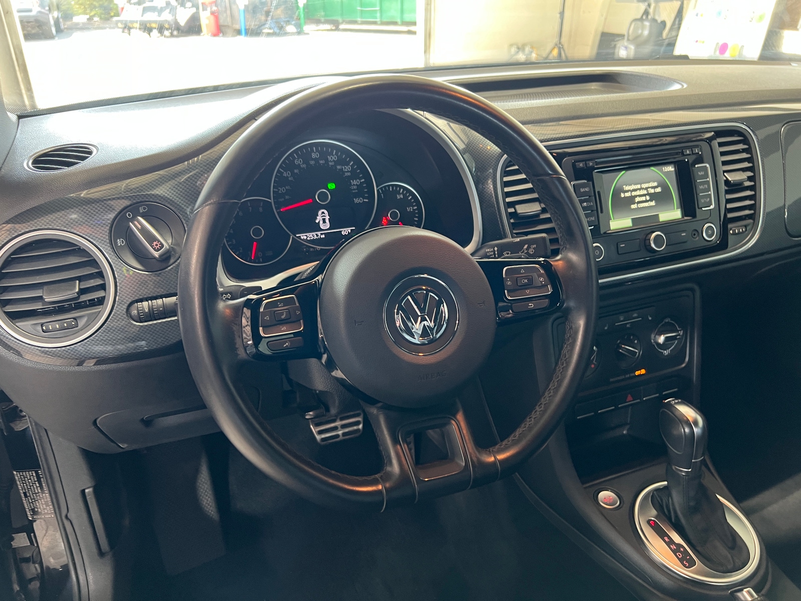 Thumbnail: 2012 Volkswagen Beetle - 5