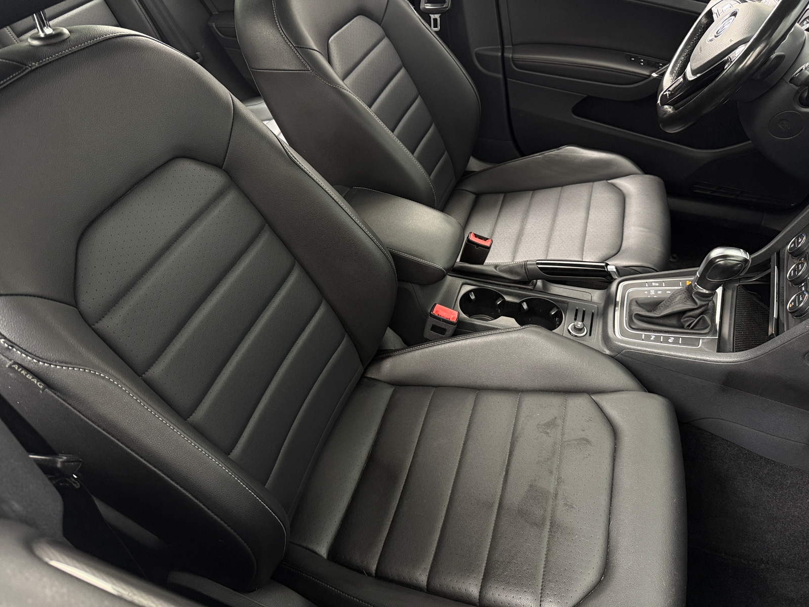Thumbnail: 2017 Volkswagen Golf - 5
