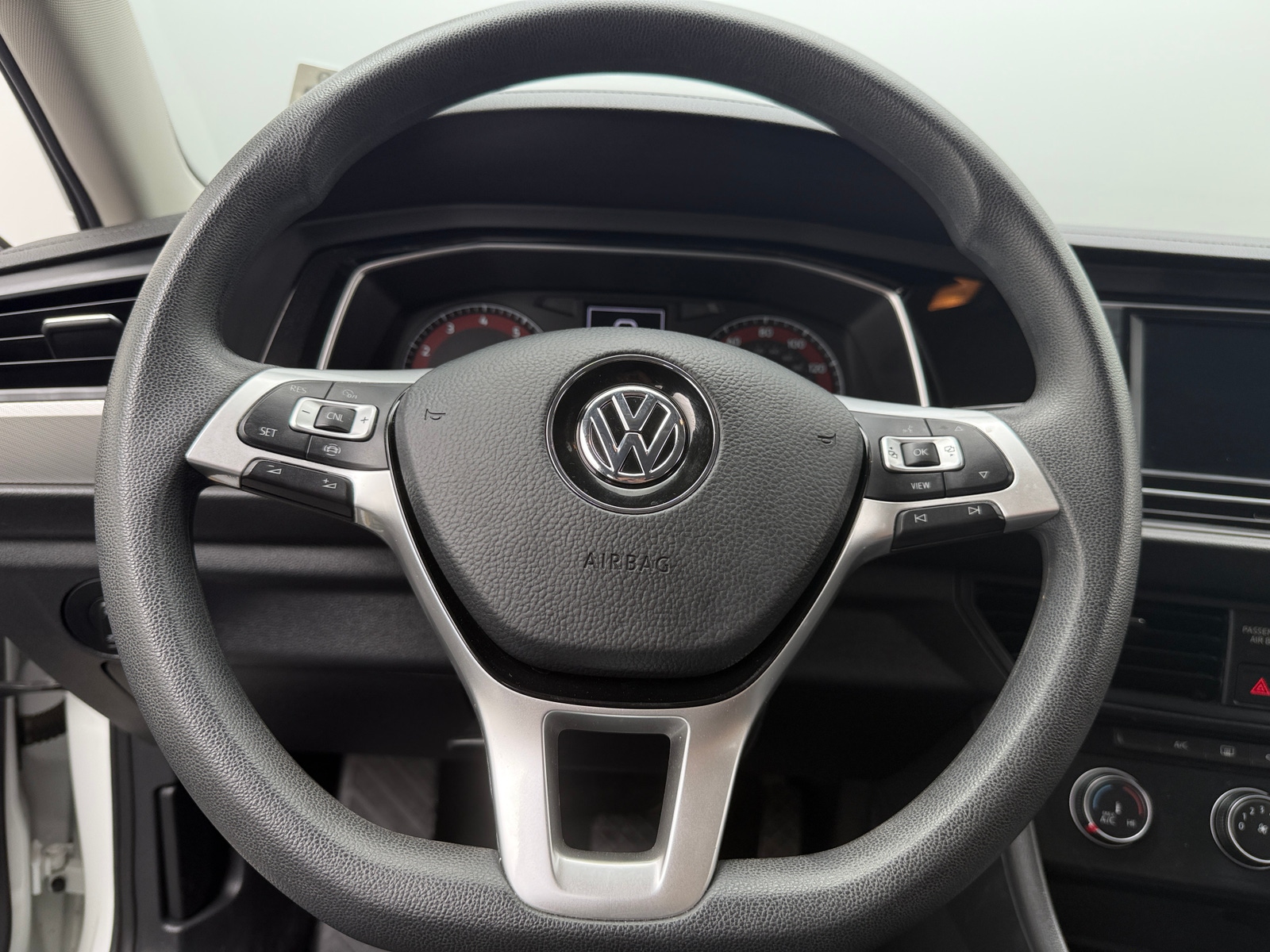 Thumbnail: 2019 Volkswagen Jetta - 5