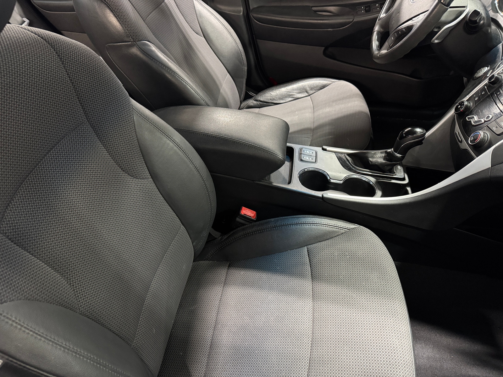 Thumbnail: 2013 Hyundai Sonata - 2